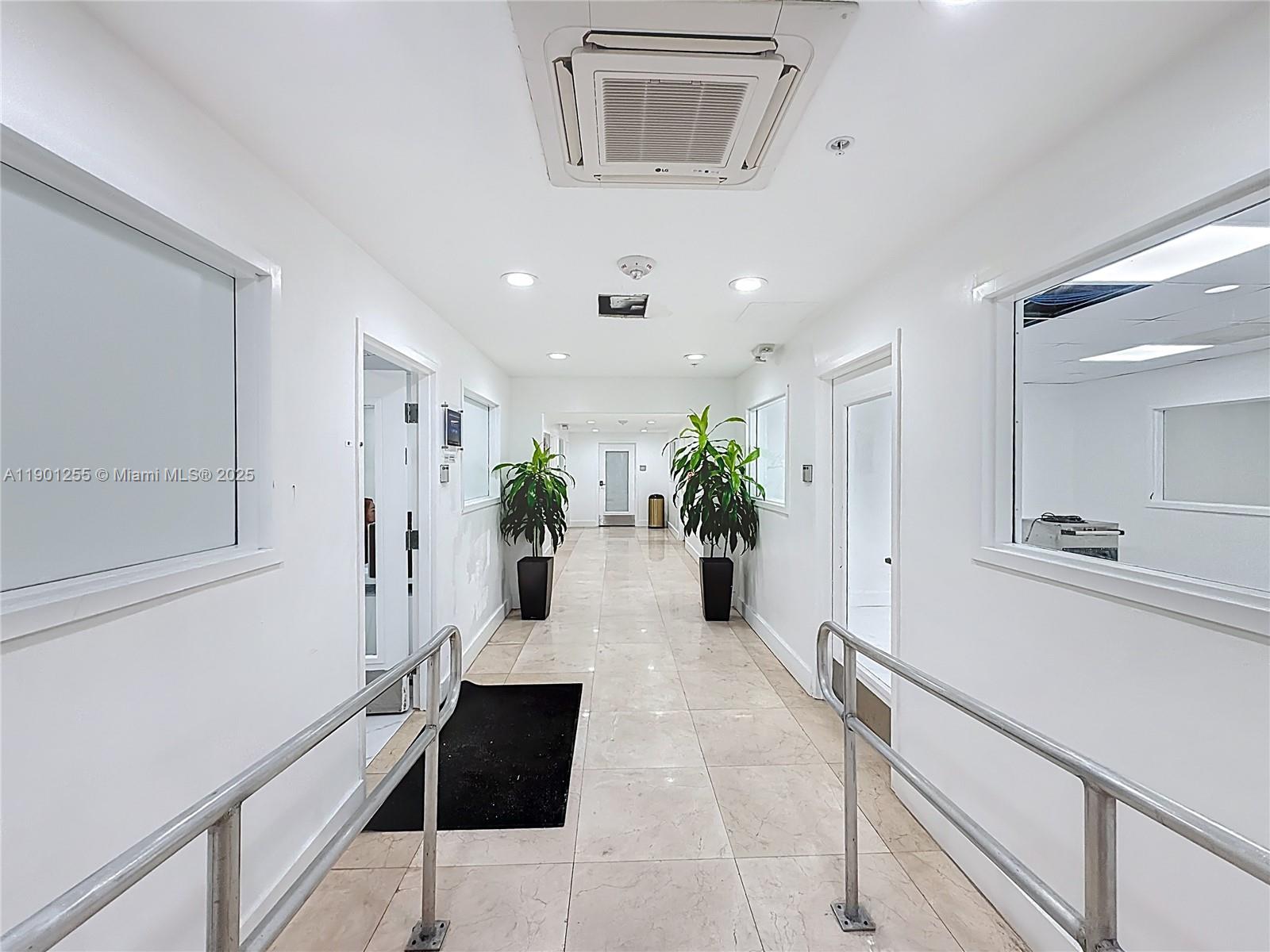 THE AVENTURA BEACH CLUB C - Residential