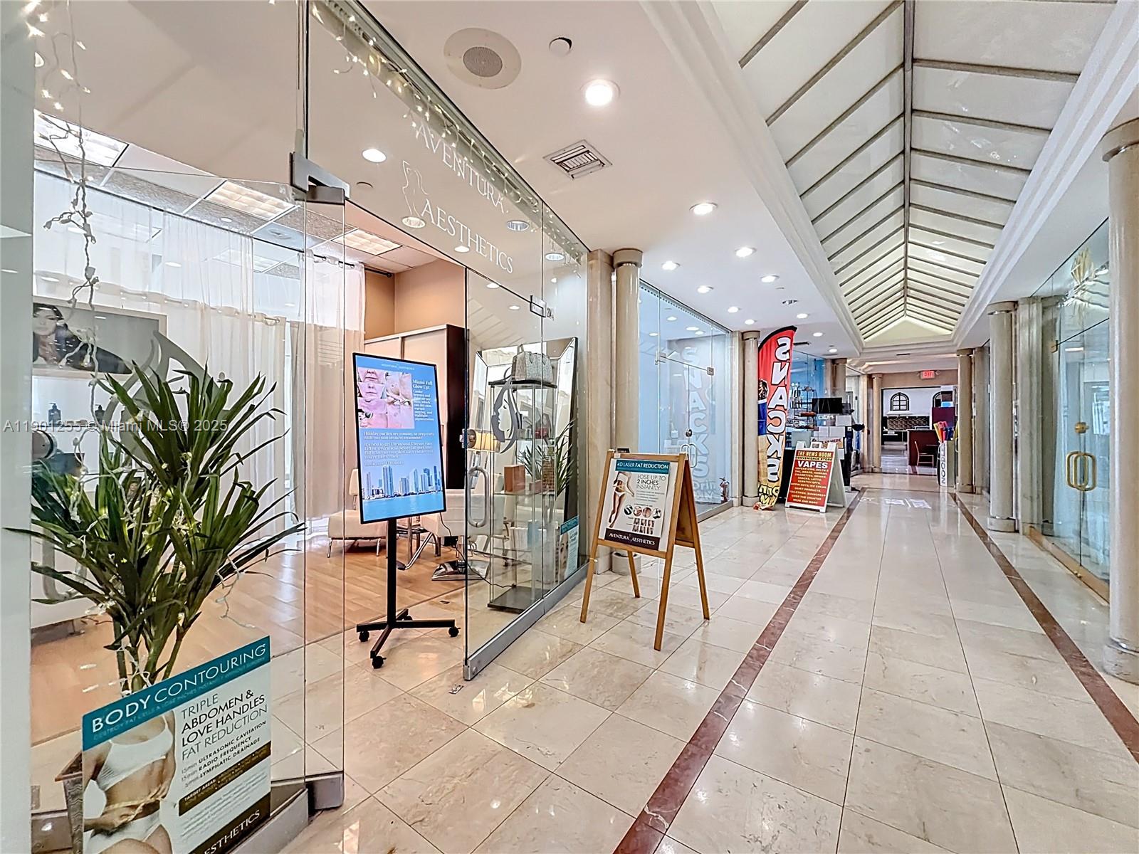 THE AVENTURA BEACH CLUB C - Residential