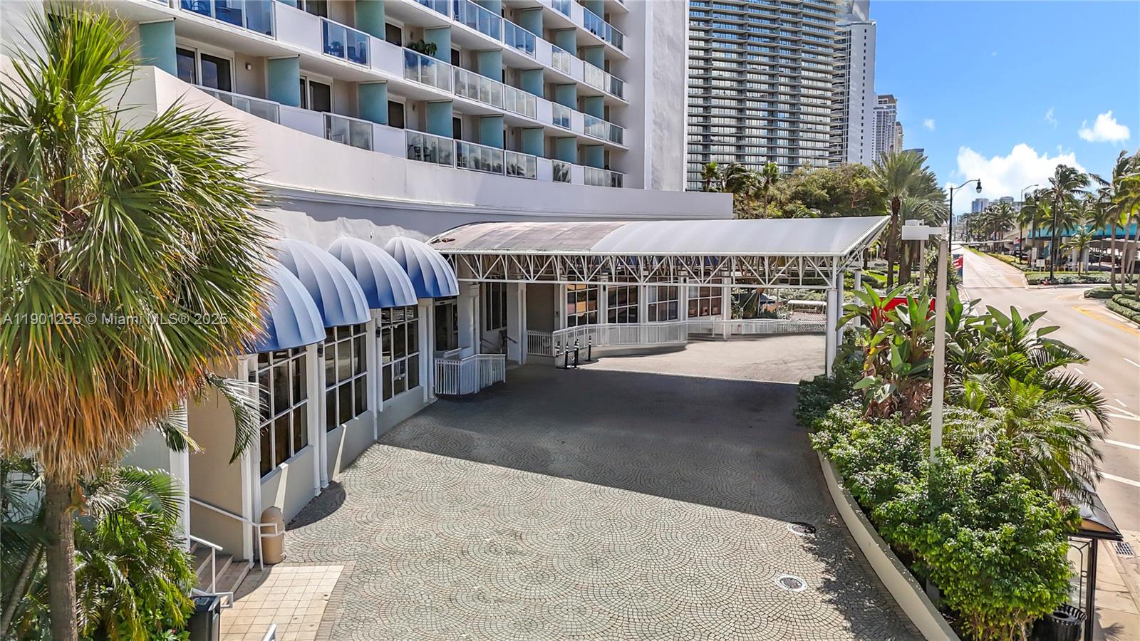 View photos, virtual tours, details... 19201 Collins Ave 729