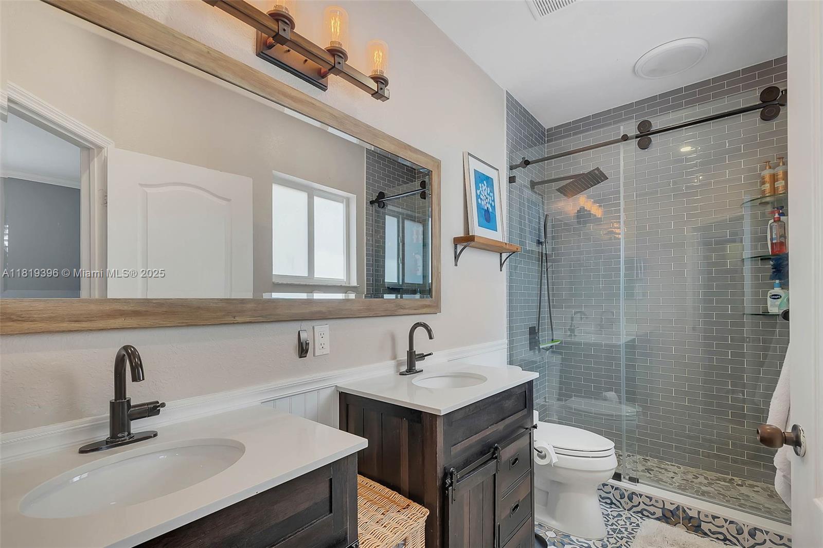 SANTA BARBARA 1ST ADDN - Residential