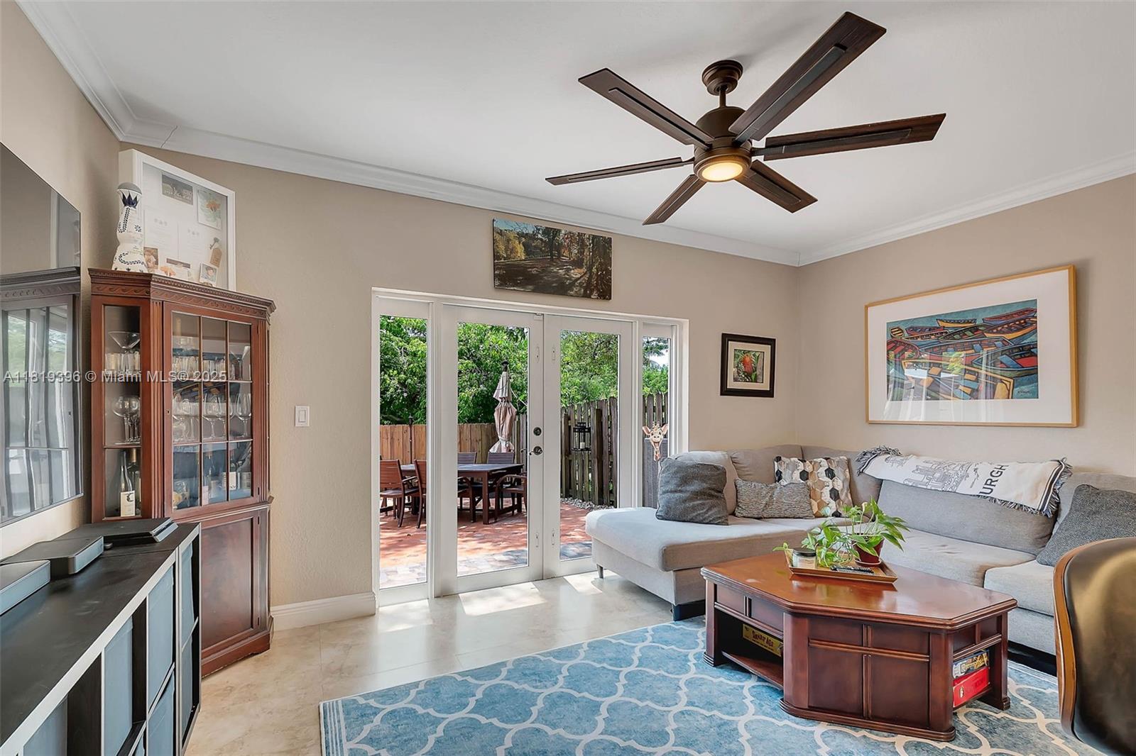 SANTA BARBARA 1ST ADDN - Residential