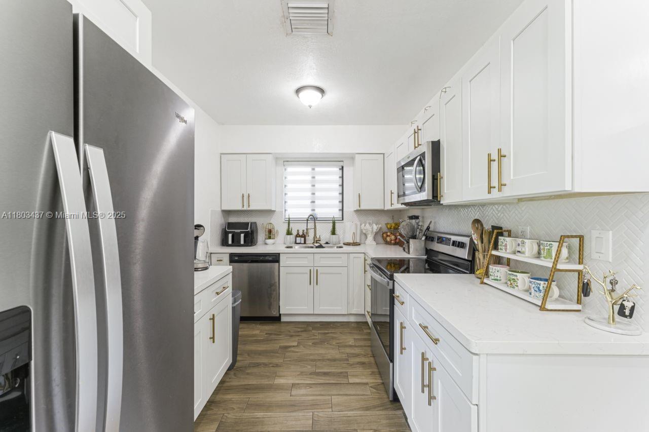 FULFORD BY THE SEA SEC J - Residential