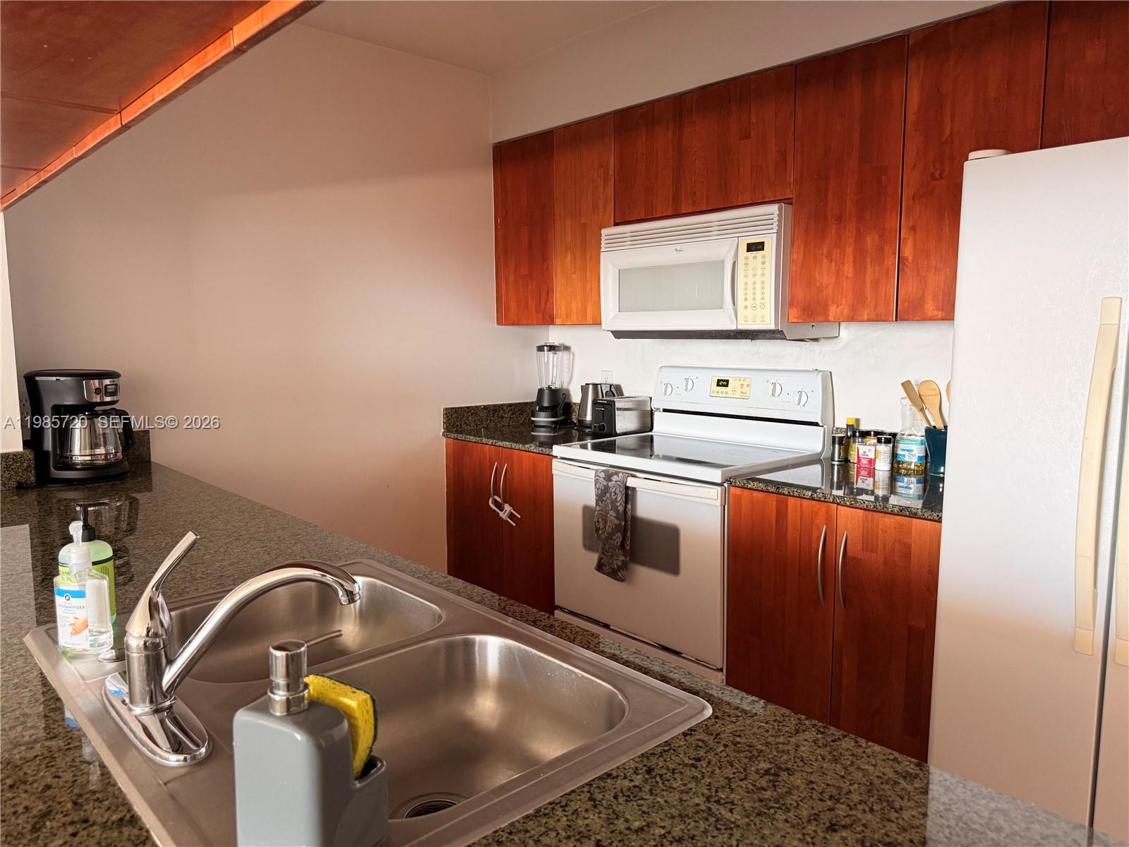 THE CLUB AT BRICKELL BAY - Residential Lease
