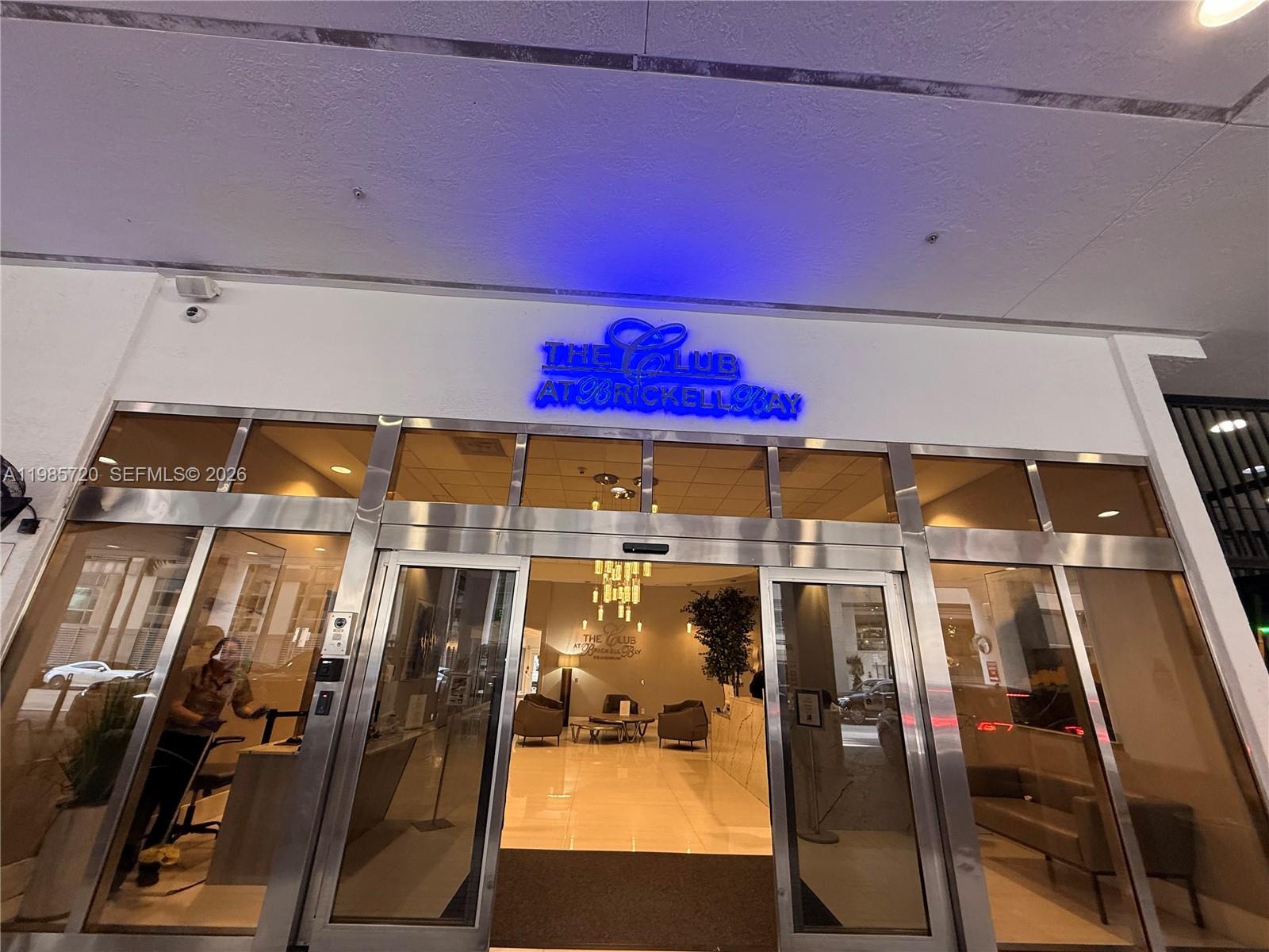 THE CLUB AT BRICKELL BAY - Residential Lease