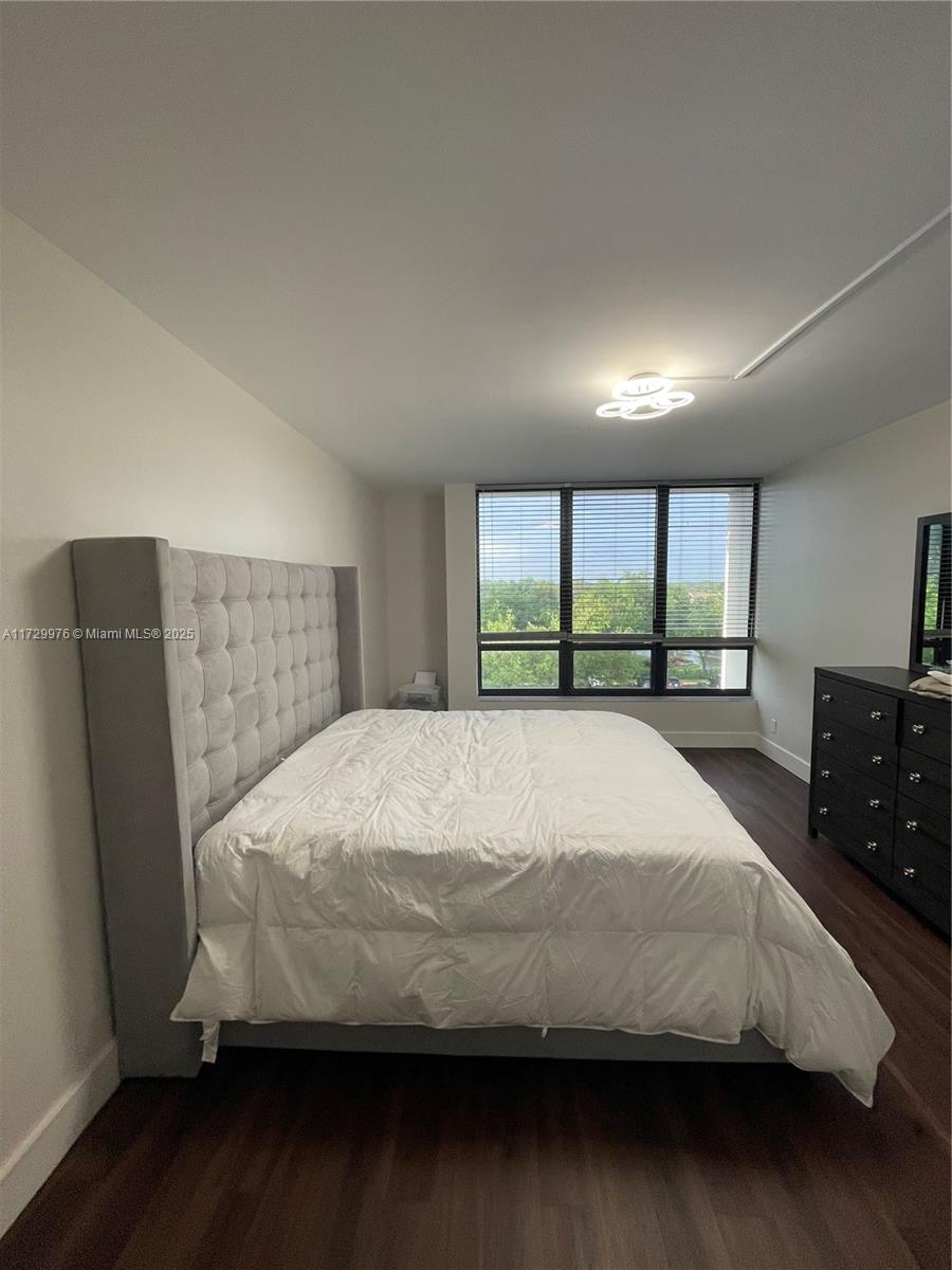 LAKEWOOD MIDRISE CONDO - Residential