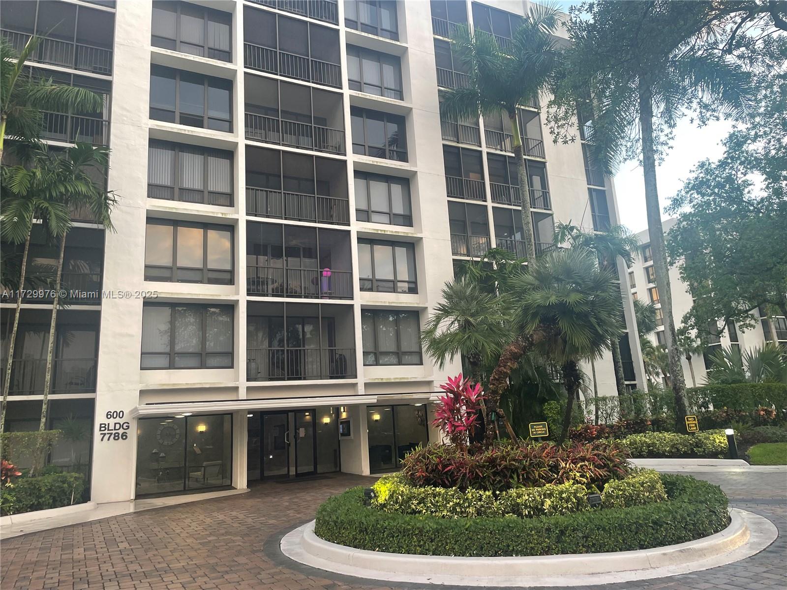 LAKEWOOD MIDRISE CONDO - Residential