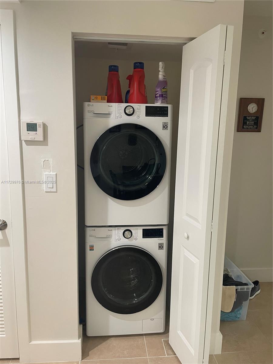 LAKEWOOD MIDRISE CONDO - Residential