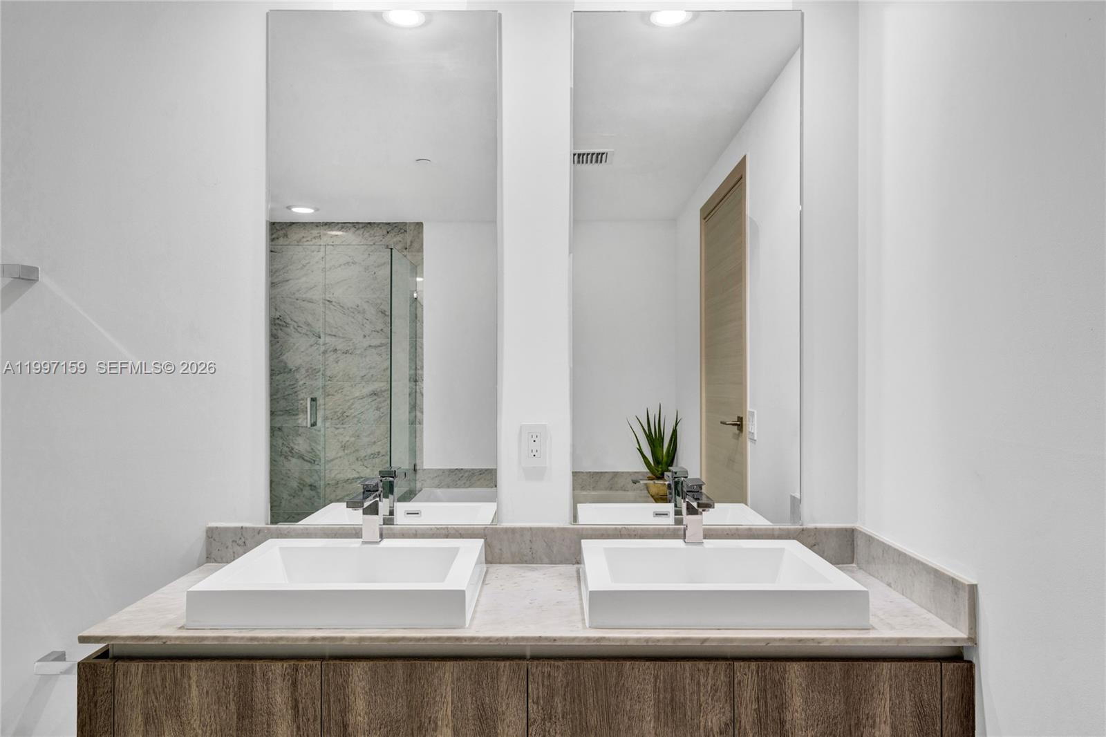 801 SMA RESIDENCES CONDO - Residential Lease