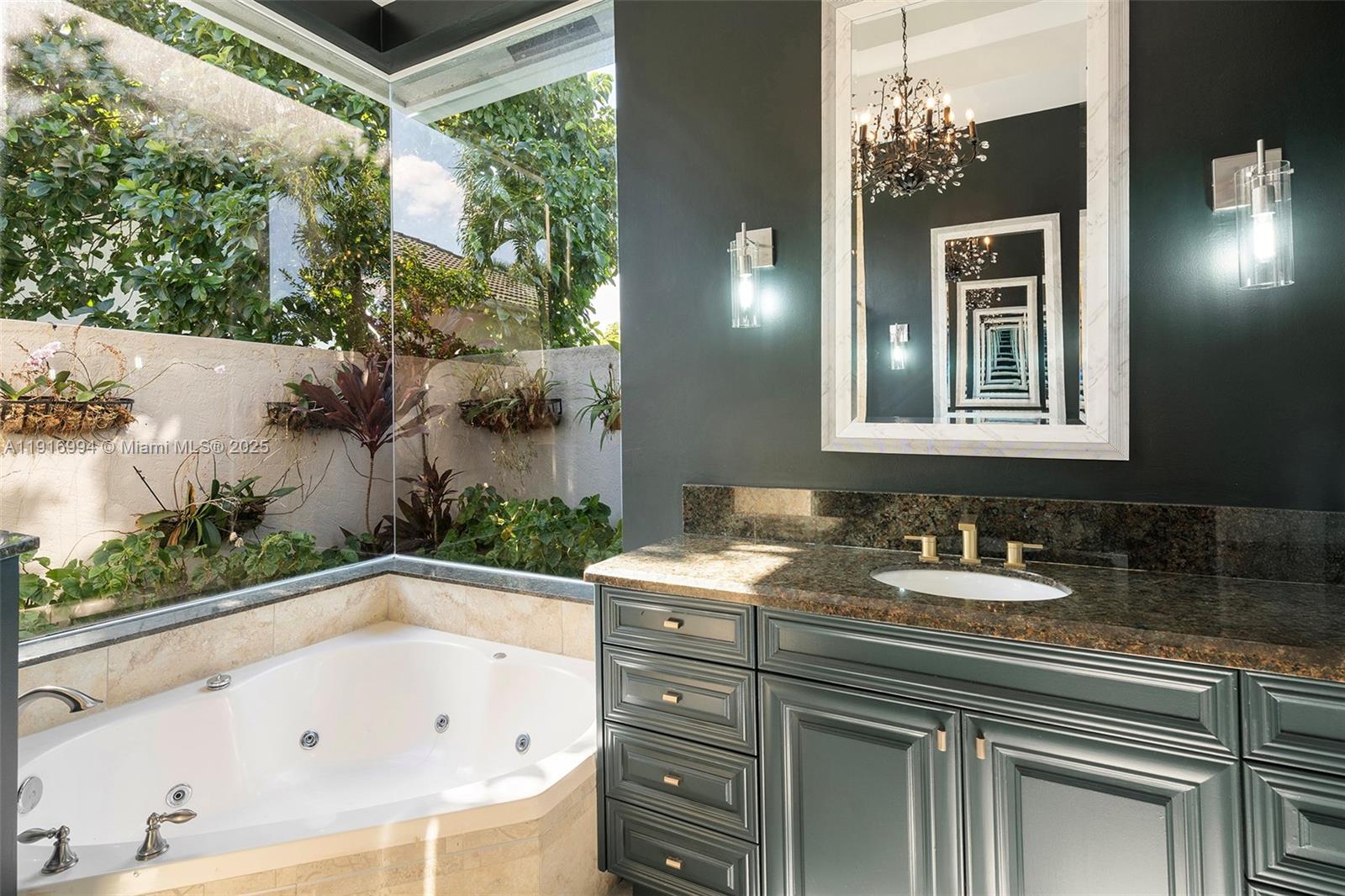 SEASONS - Residential