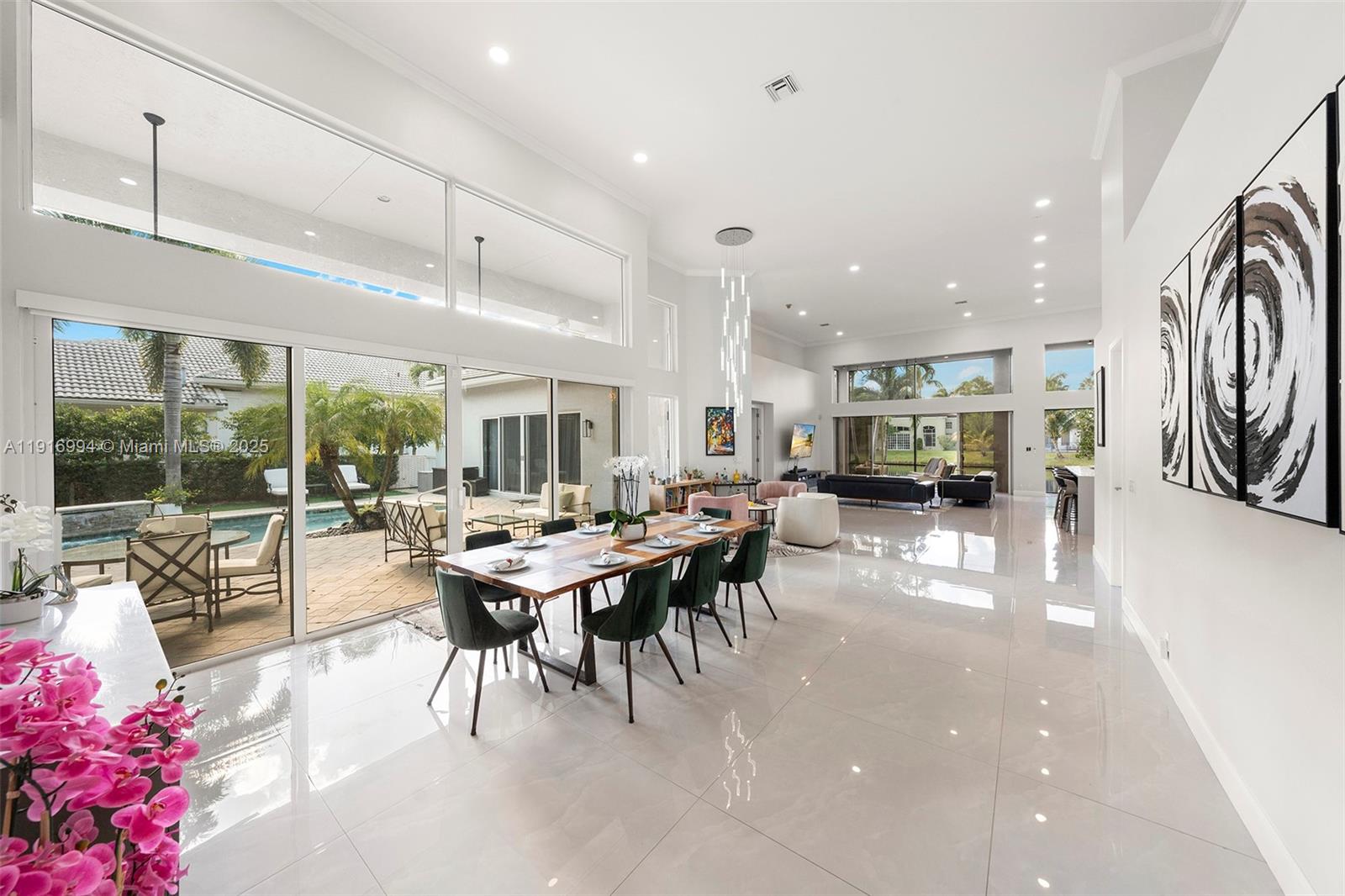 SEASONS - Residential