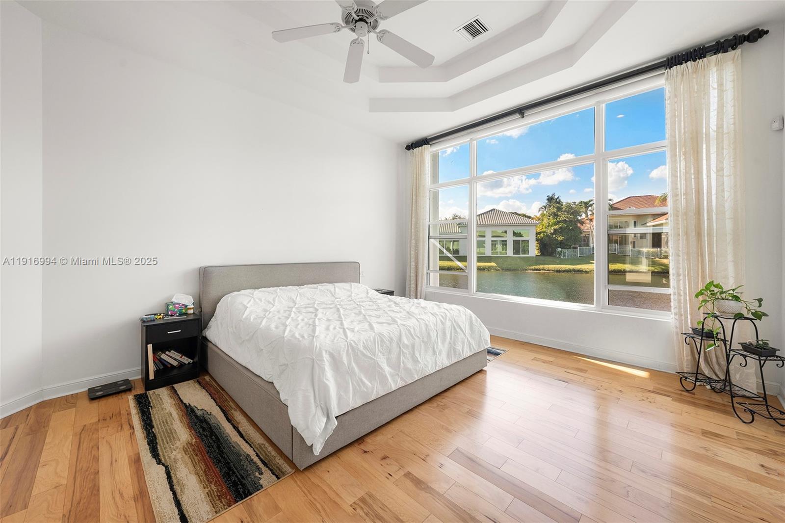 SEASONS - Residential