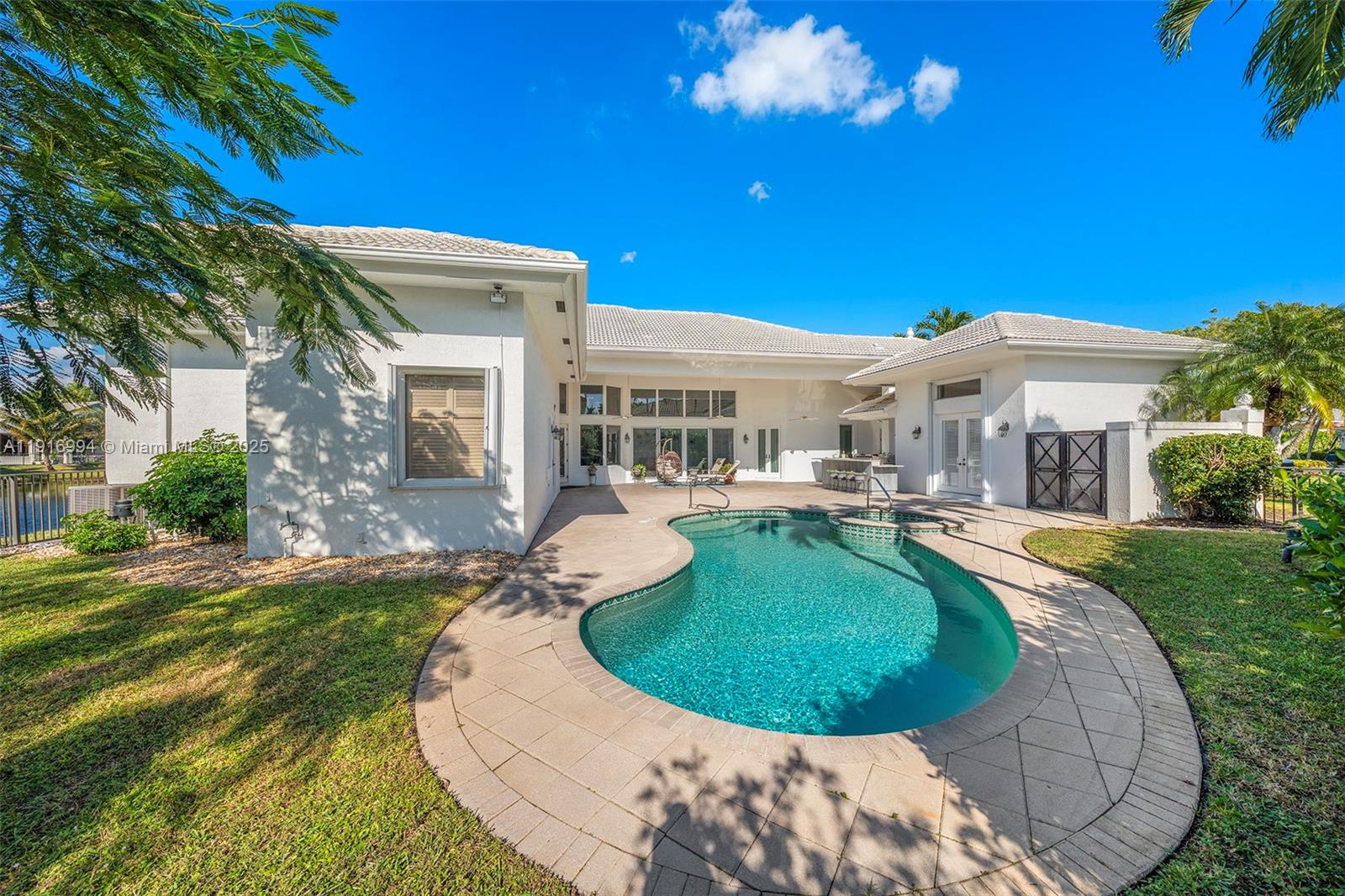 SEASONS - Residential