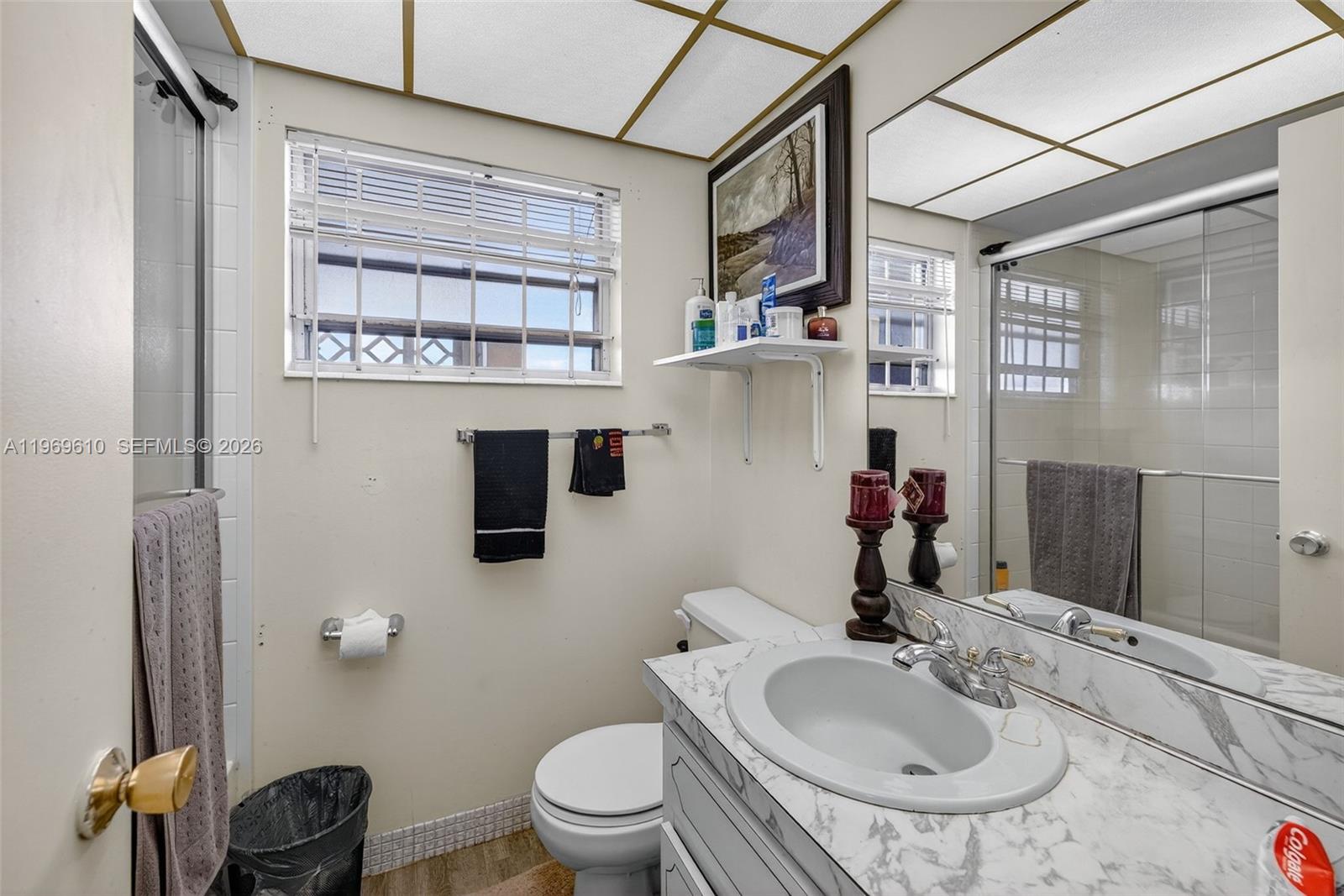 LAUDERDALE OAKS CONDO XI - Residential