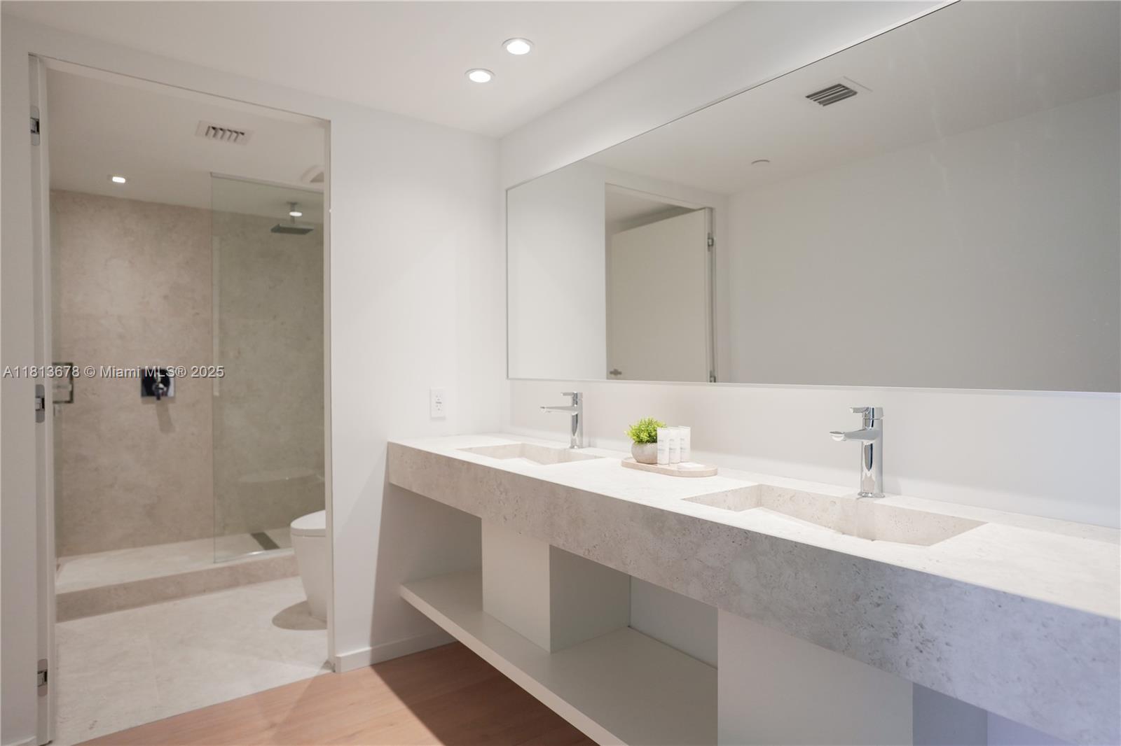 BH Bal Harbour Bldg 3 - Residential