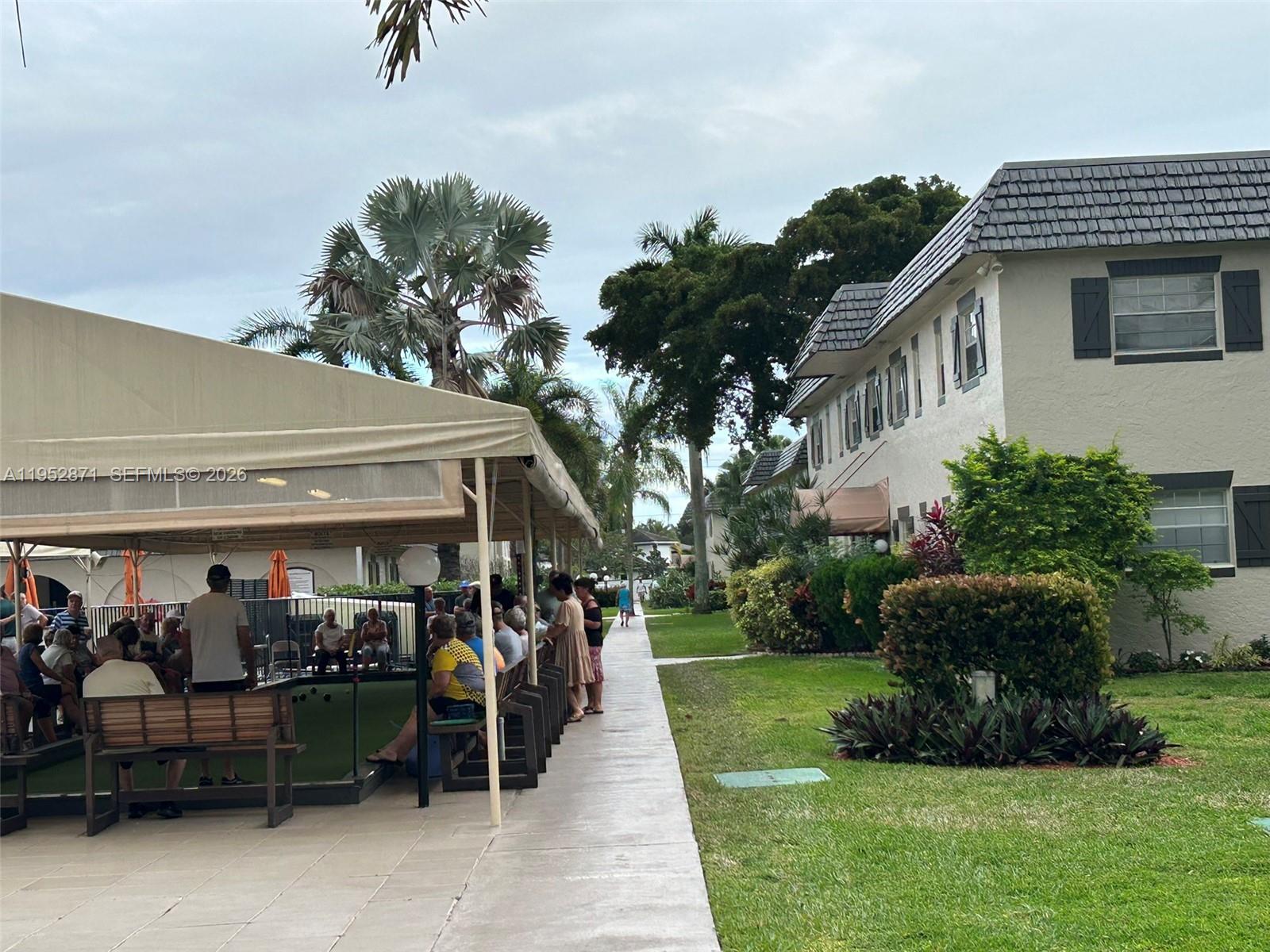 MEADOWS CONDO - Residential