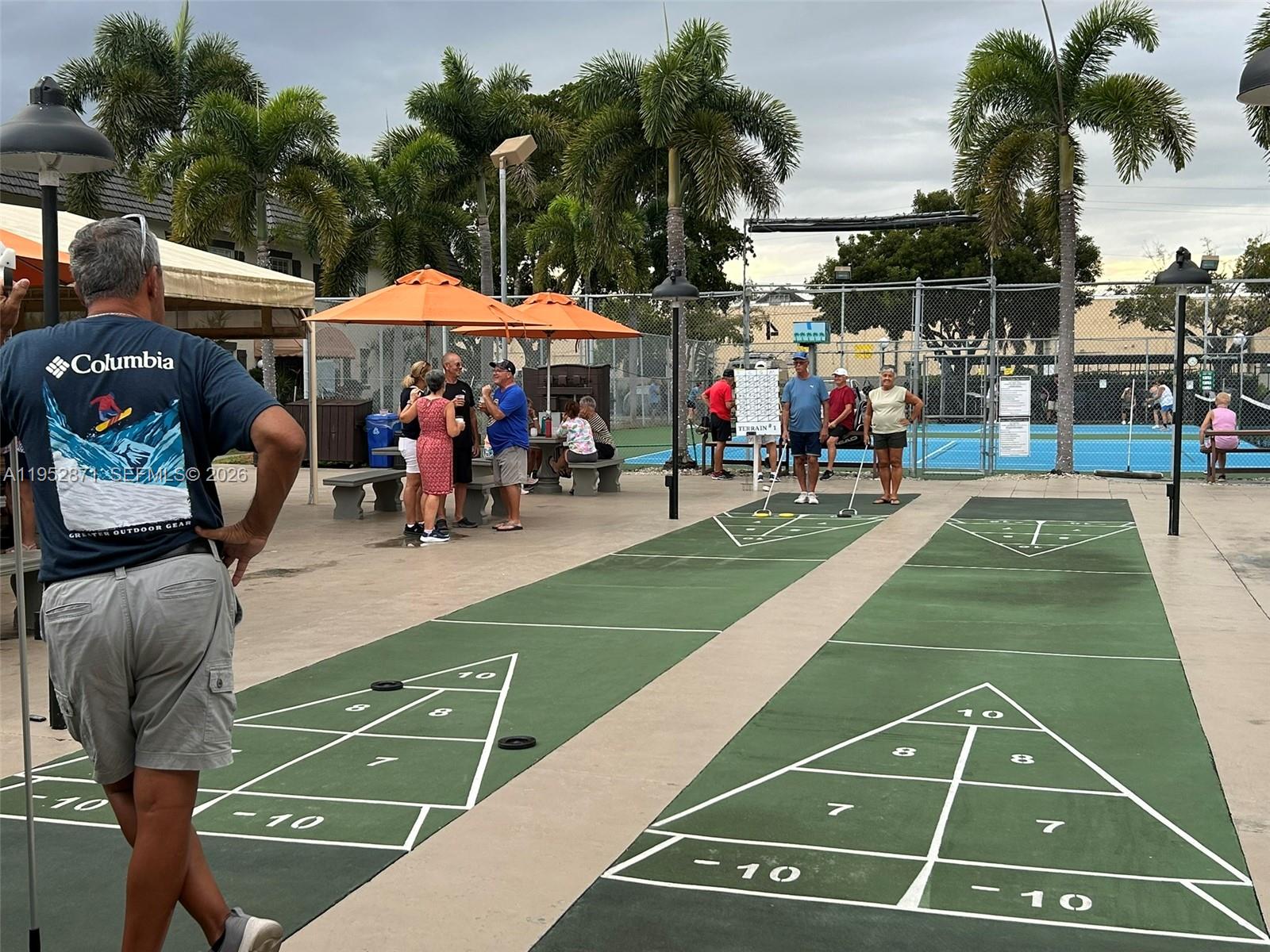 MEADOWS CONDO - Residential