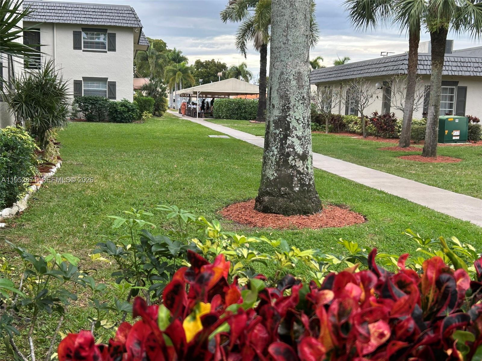 MEADOWS CONDO - Residential