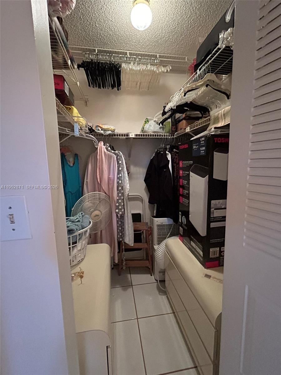 MEADOWS CONDO - Residential