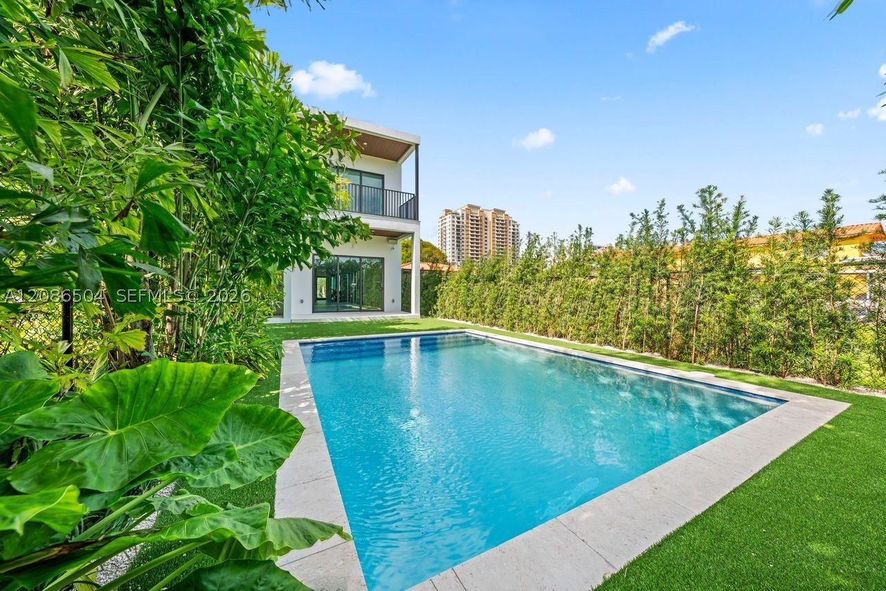 3322 SW 23 St, Miami FL 33145