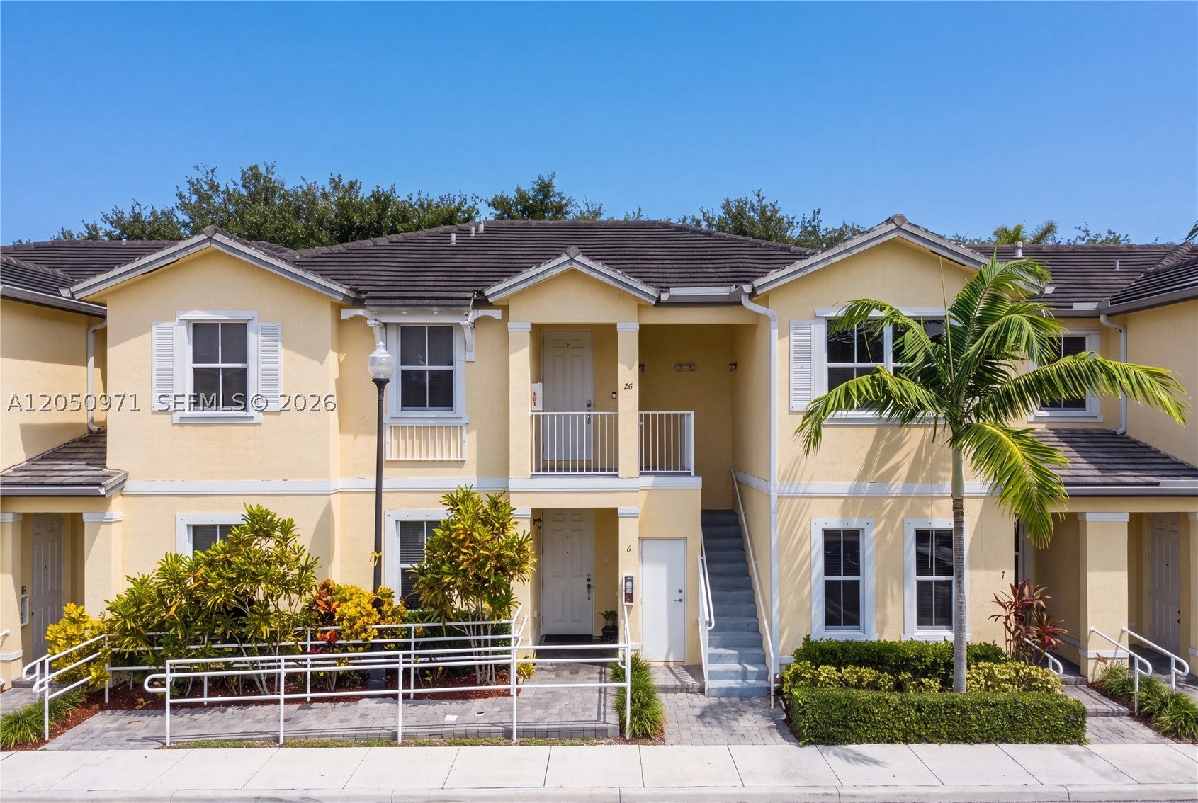 112 SE 28th Ter
