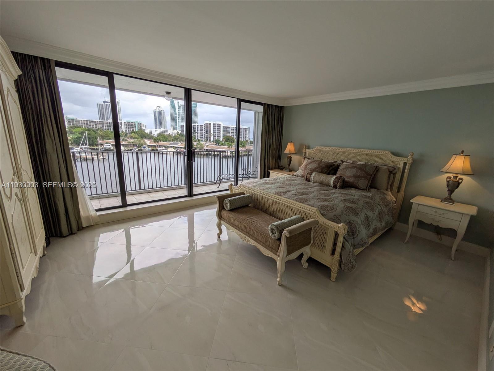 ANCHOR BAY CLUB CONDO - Residential