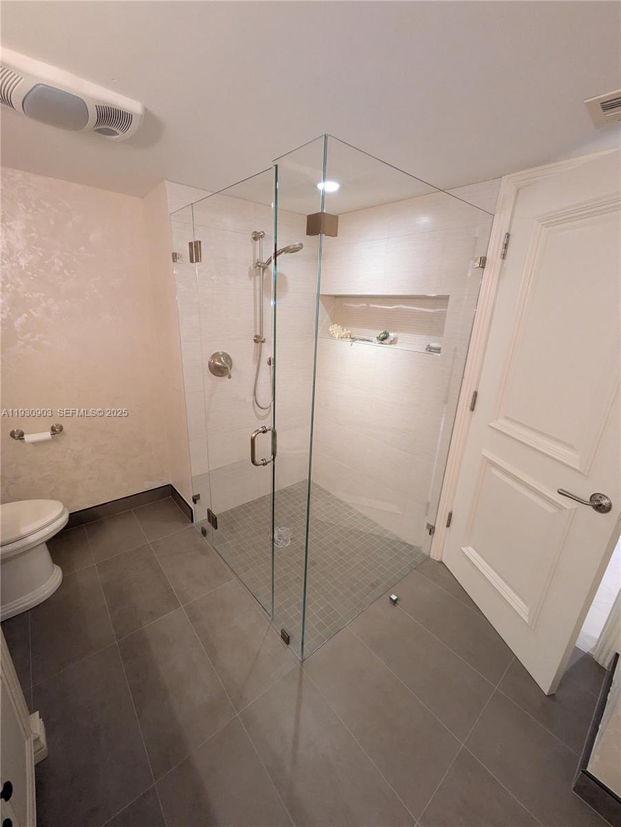 ANCHOR BAY CLUB CONDO - Residential