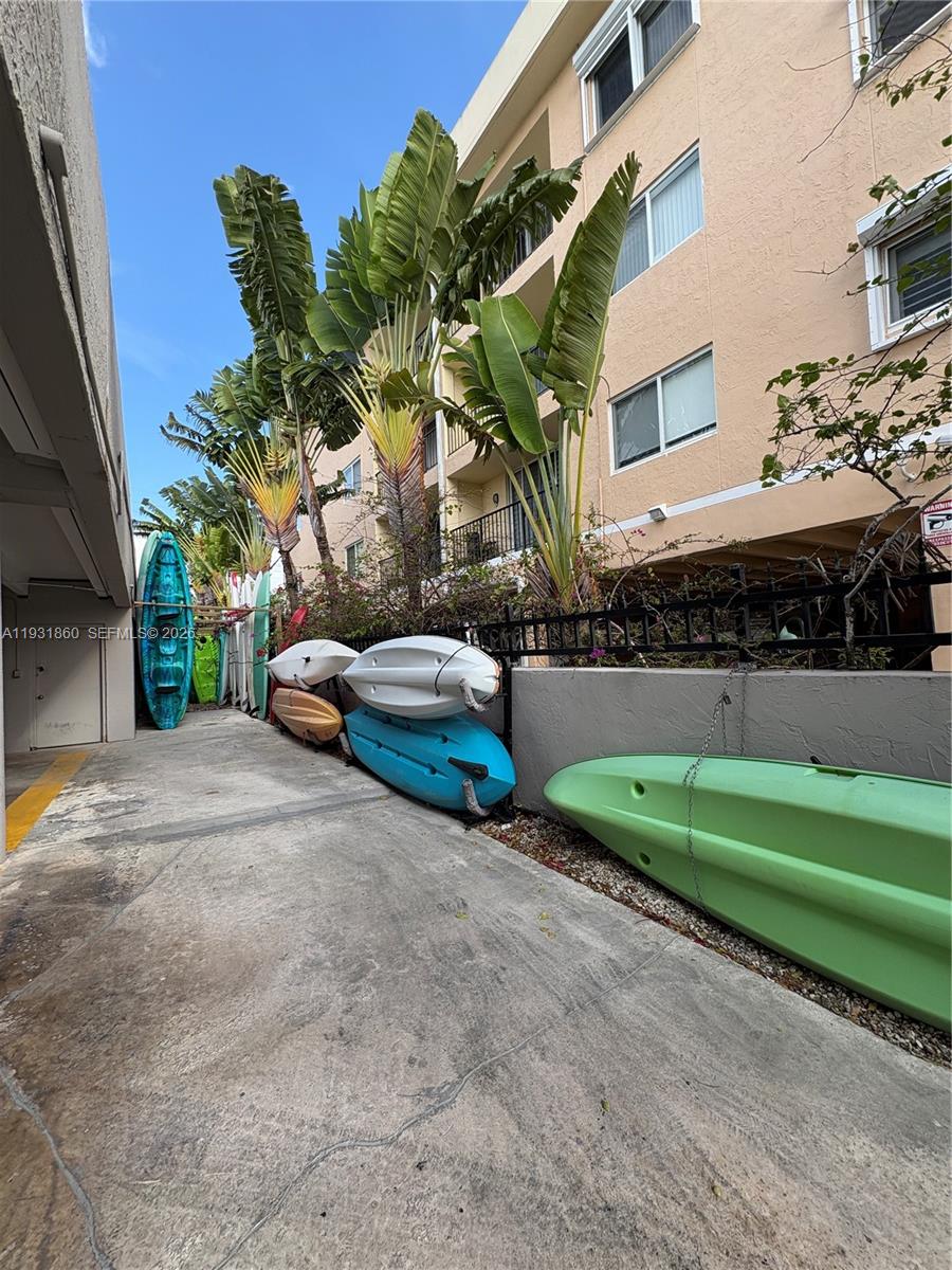 DORSET HOUSE CONDO - Residential