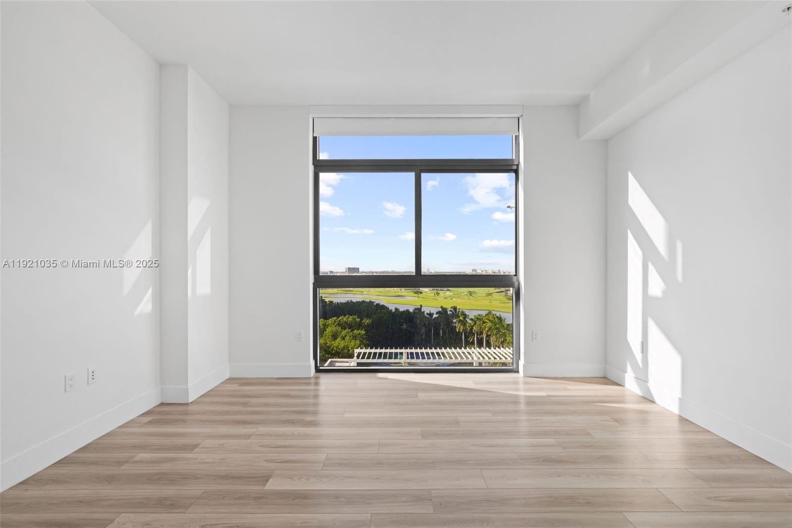 DIPLOMAT GOLF ESTATES - Residential