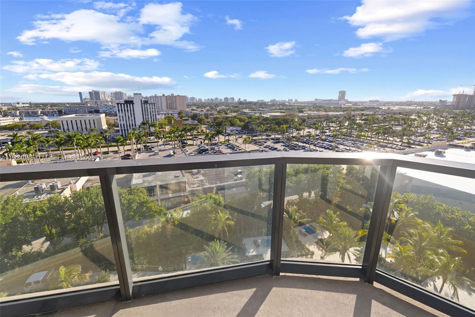 DIPLOMAT GOLF ESTATES - Residential