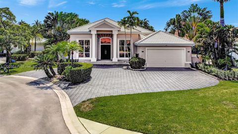 Photo of 681 NW 100th Ter, Plantation, FL 33324 (MLS # A12003517)