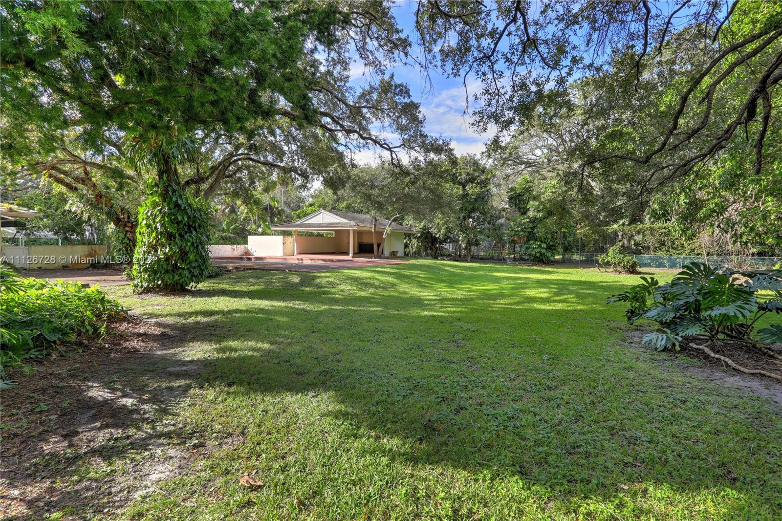 SNAPPER CREEK LAKES SUB 1 - Residential