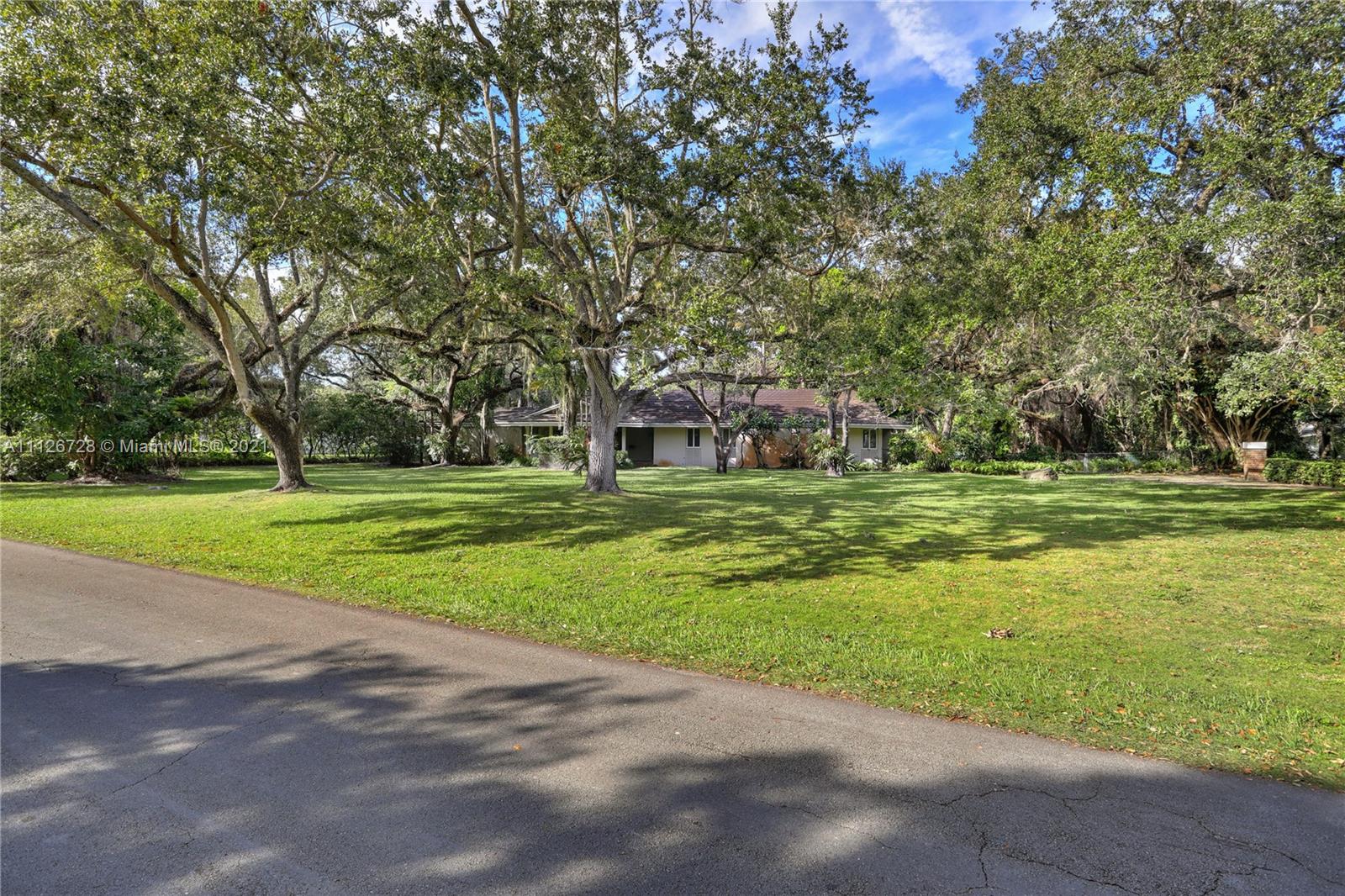 SNAPPER CREEK LAKES SUB 1 - Residential