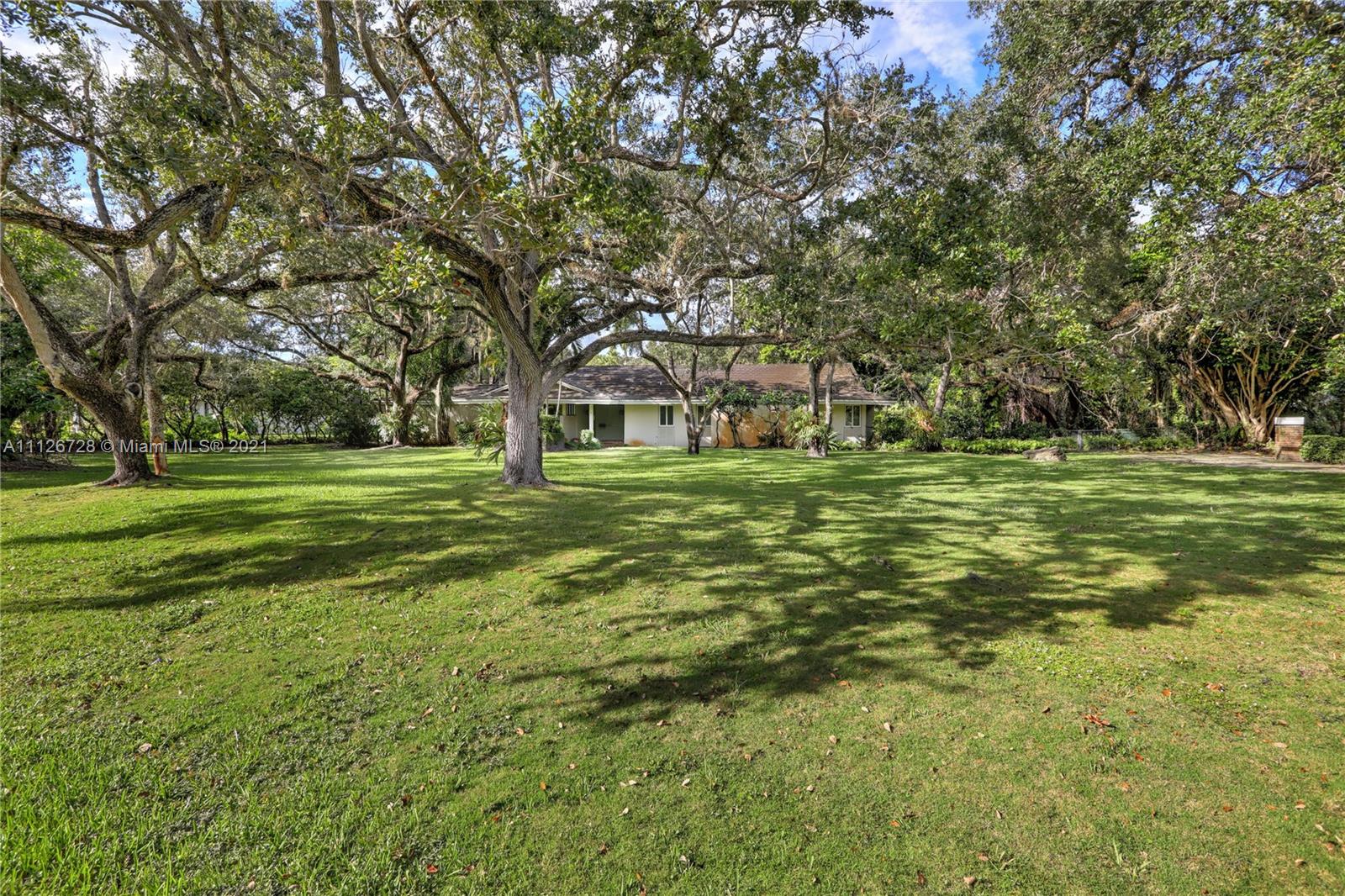 SNAPPER CREEK LAKES SUB 1 - Residential