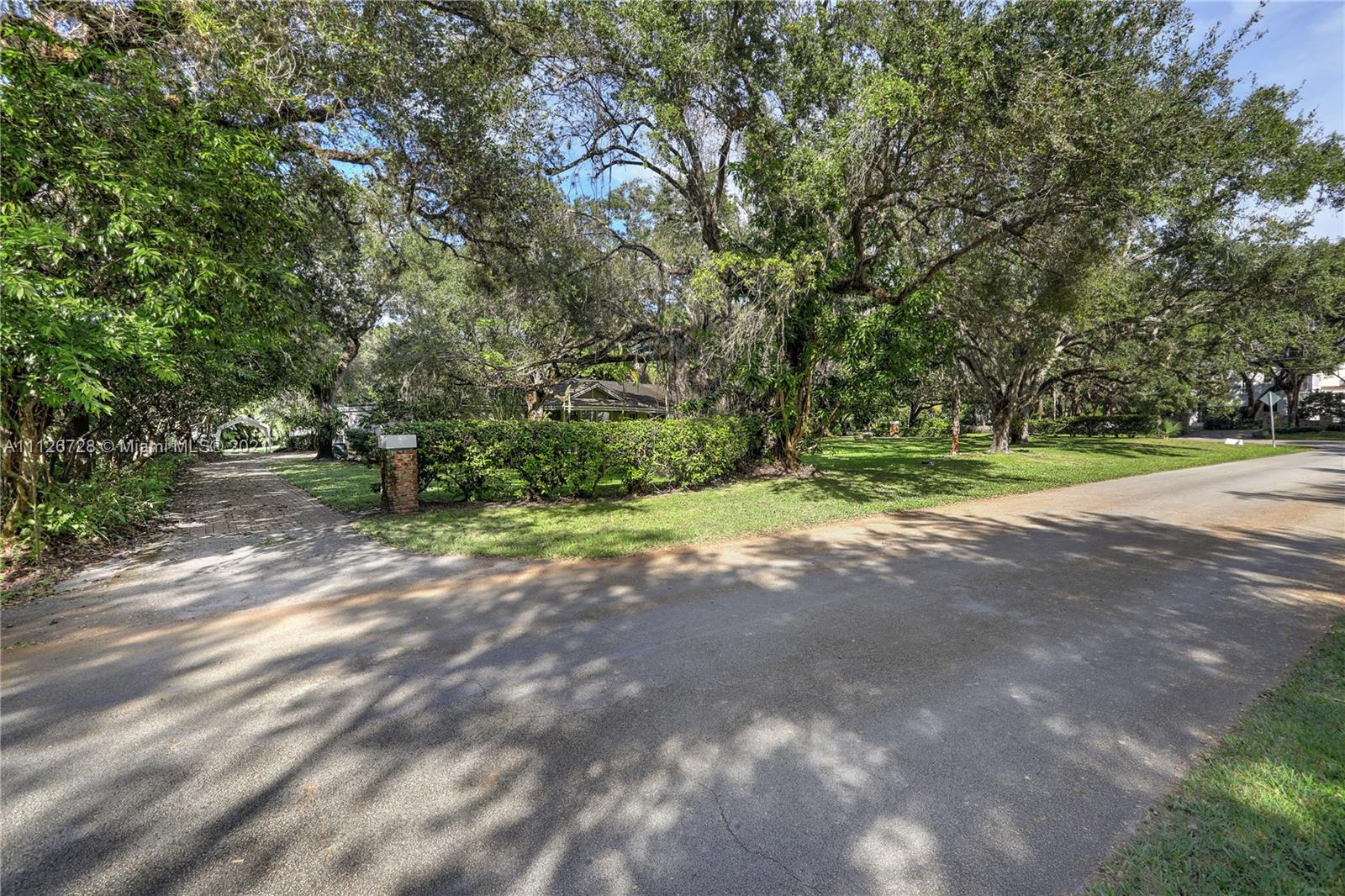 SNAPPER CREEK LAKES SUB 1 - Residential