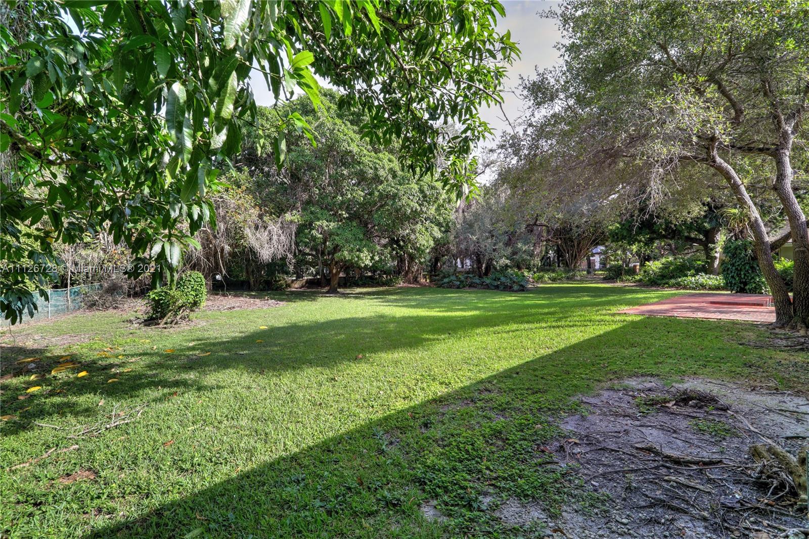 SNAPPER CREEK LAKES SUB 1 - Residential