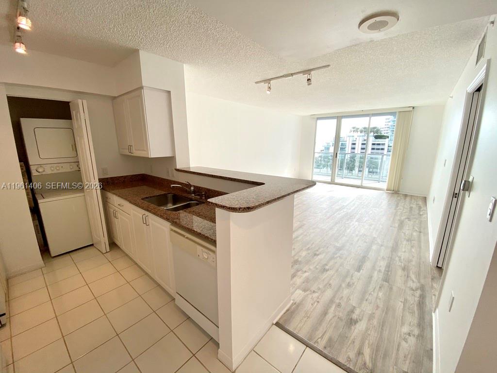 1155 Brickell Bay Dr 607