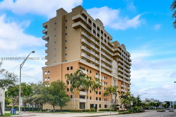 2425 SW 27TH AVE APT 806, MIAMI, FL 33145 - Image 40a1778bd48eefcc0dccb3fcb21b2ab8/862984846