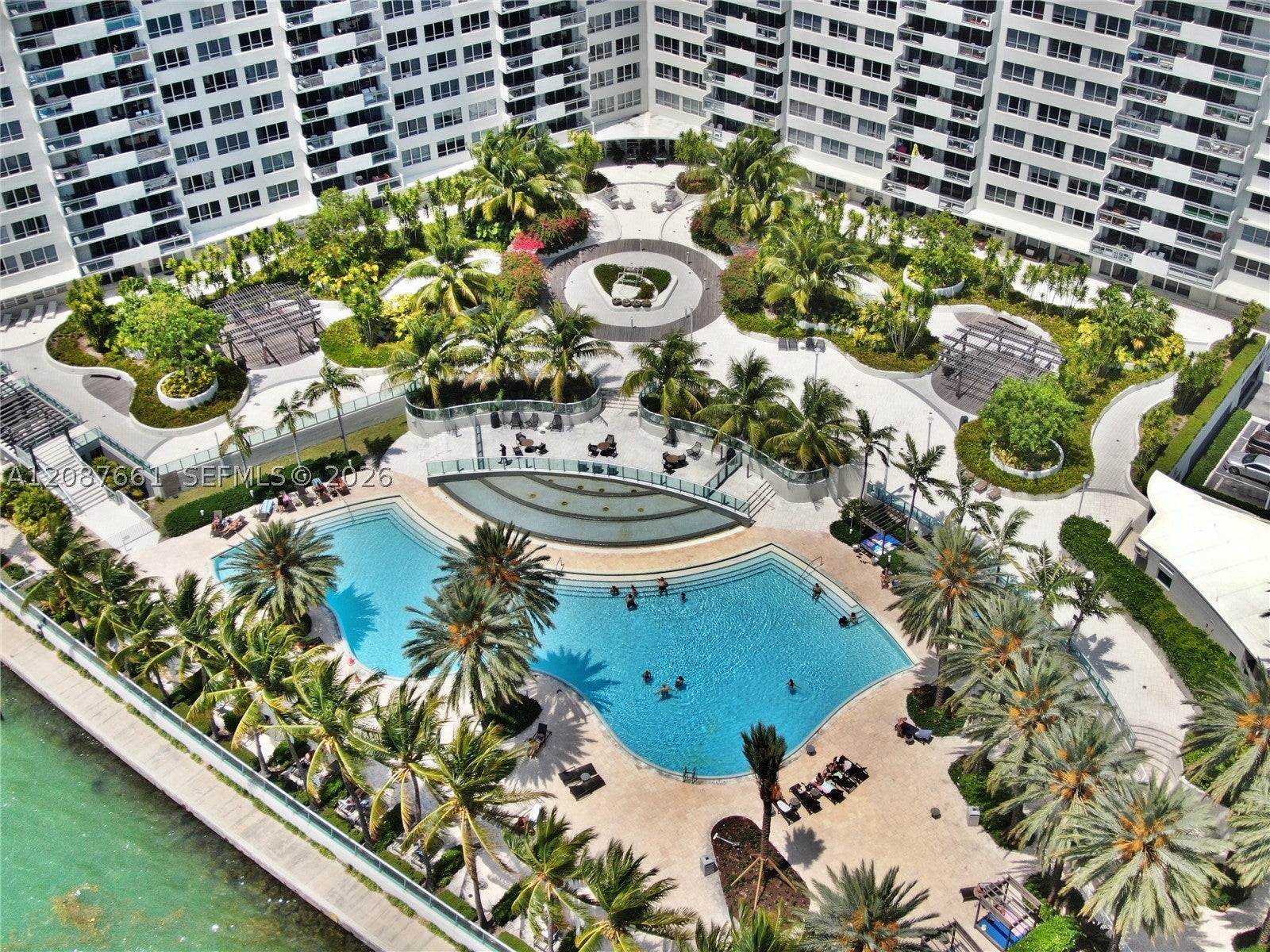 1500 Bay Rd 1220S
