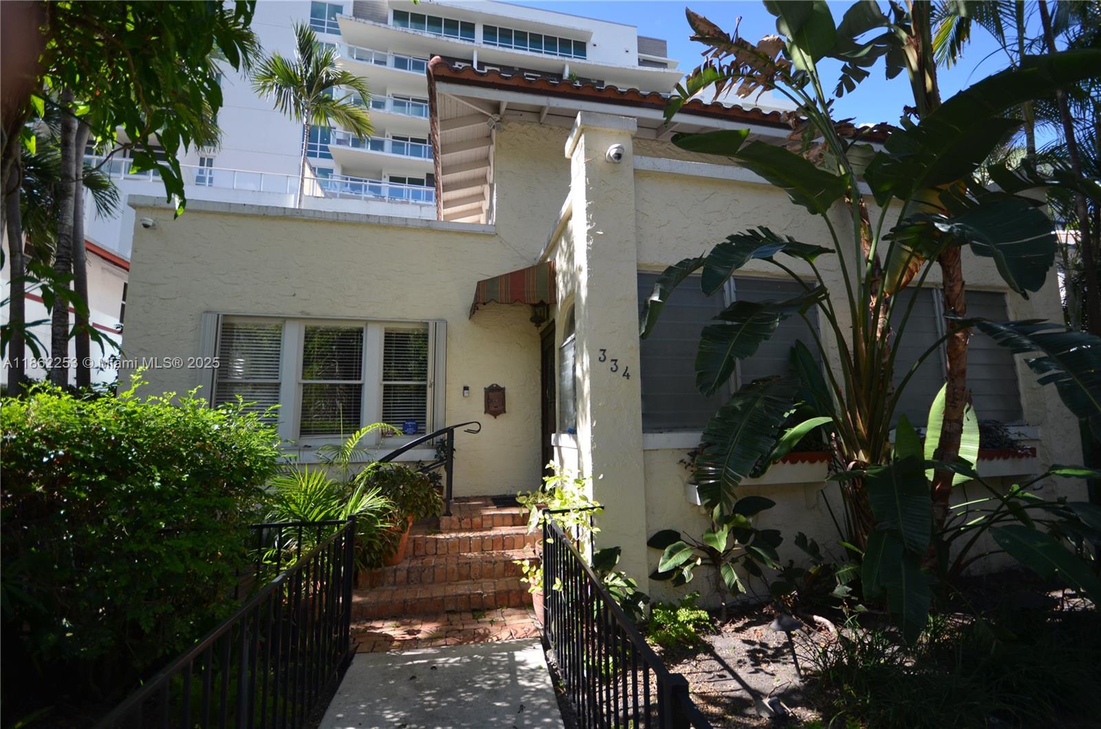 334 NE 26th Ter