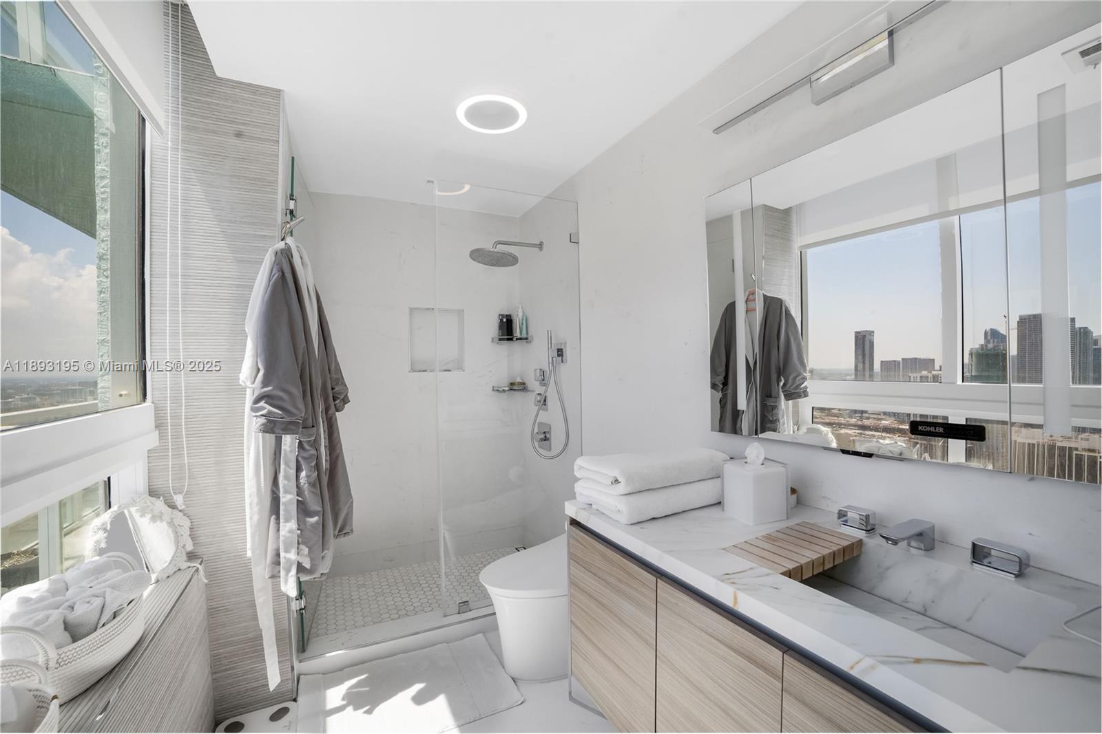 QUANTUM ON THE BAY CONDO - Residential Lease