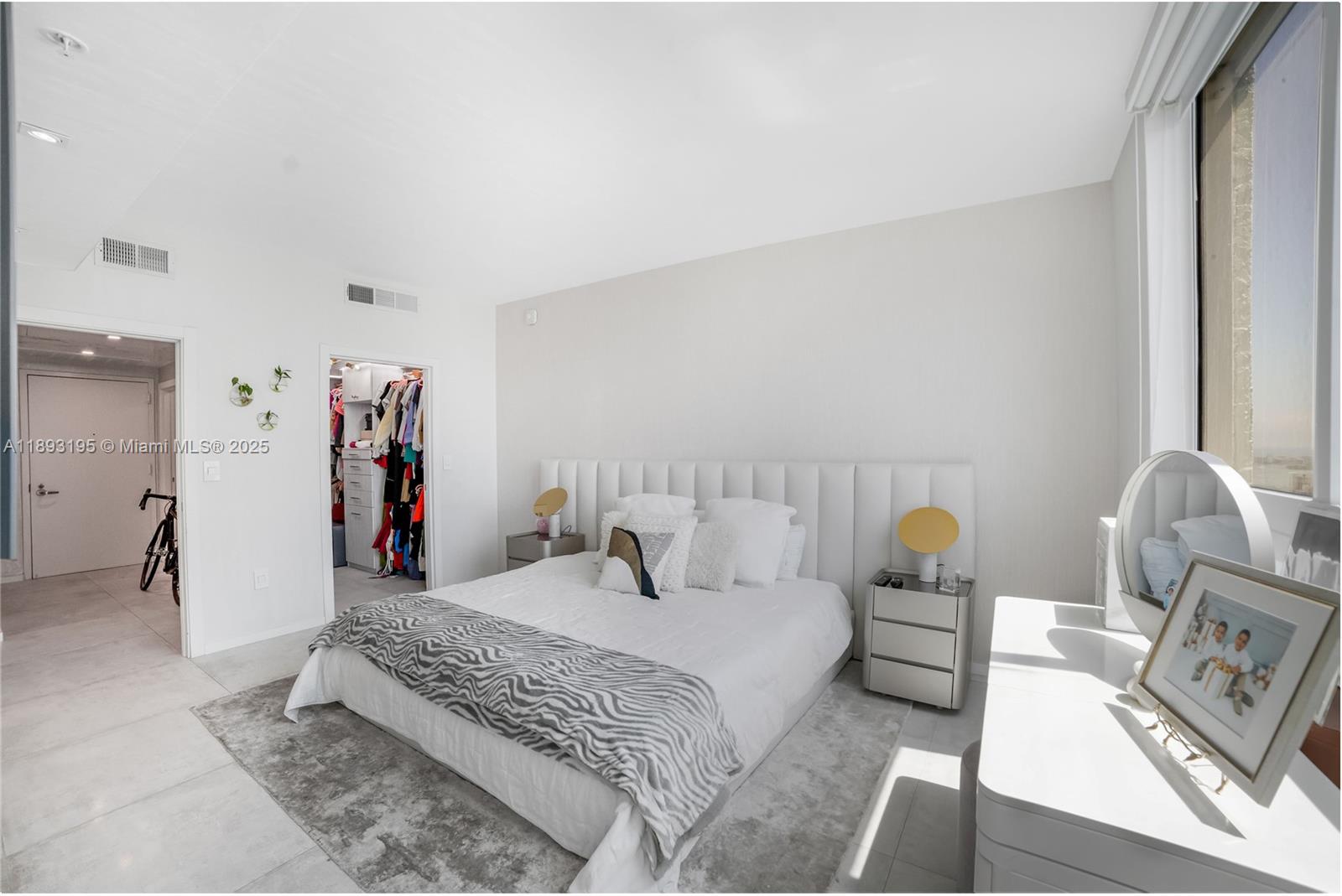 QUANTUM ON THE BAY CONDO - Residential Lease