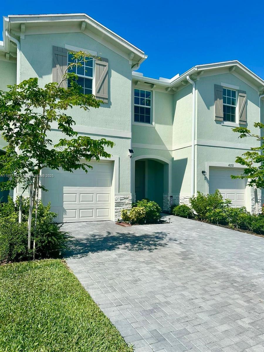 4370 Pond Lily Ln