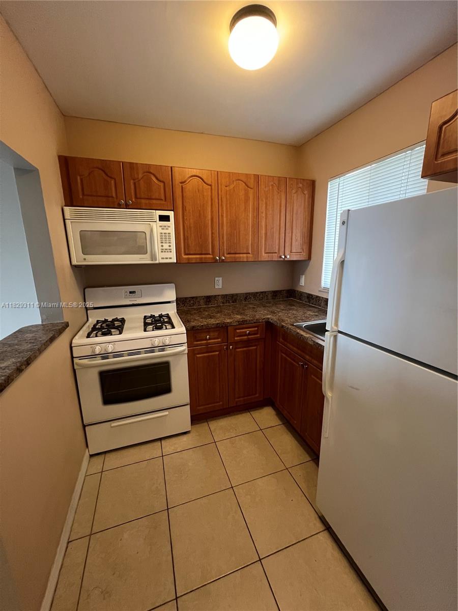 14500 SW 88th Ave 245