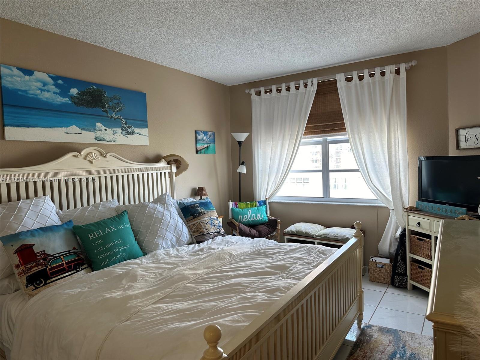 The Hemispheres Condo - Residential Lease