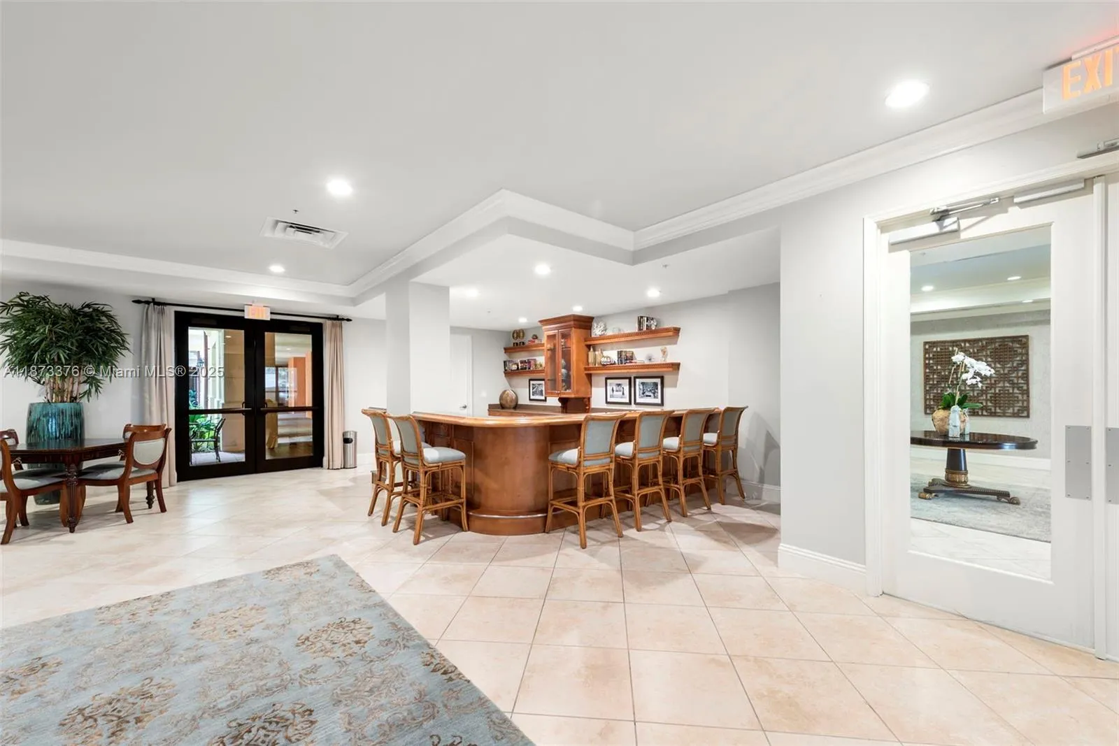 Coral Gables, Florida 33134, United States, 2 Bedrooms Bedrooms, ,3 BathroomsBathrooms,Residential,Active,204463