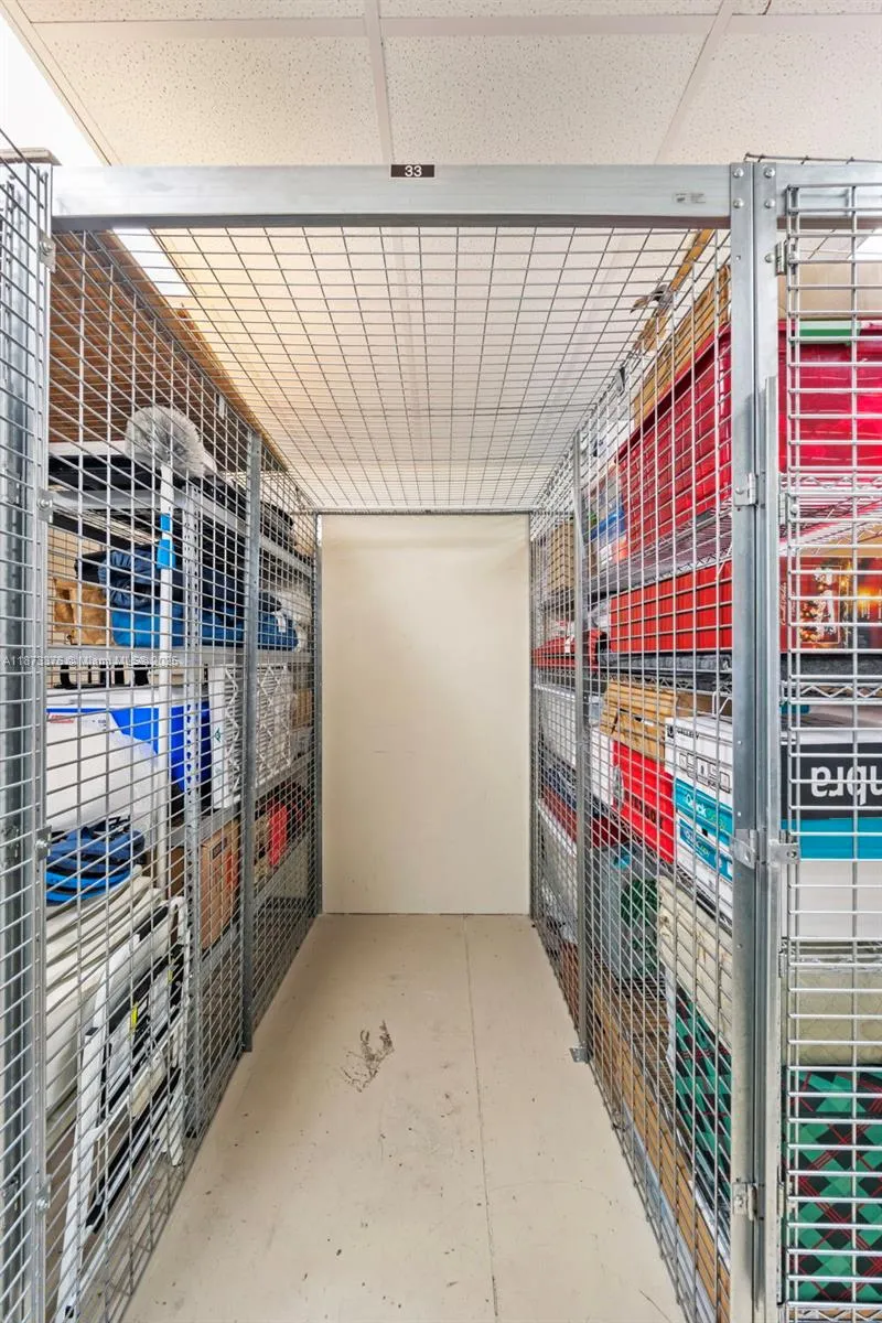 Coral Gables, Florida 33134, United States, 2 Bedrooms Bedrooms, ,3 BathroomsBathrooms,Residential,Active,204463