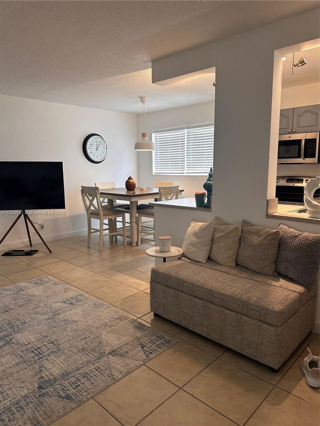 Photo of 1100 NE 1st Ct #103, Hallandale Beach, FL 33009 (MLS # A11839591)