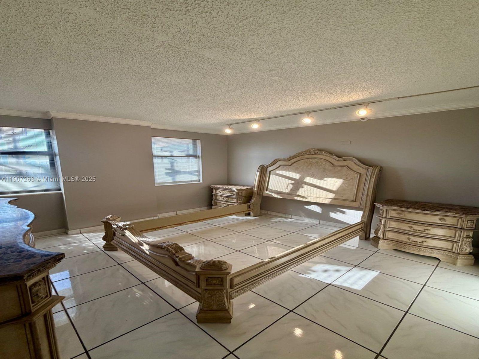 LE TRIANON CONDO - Residential