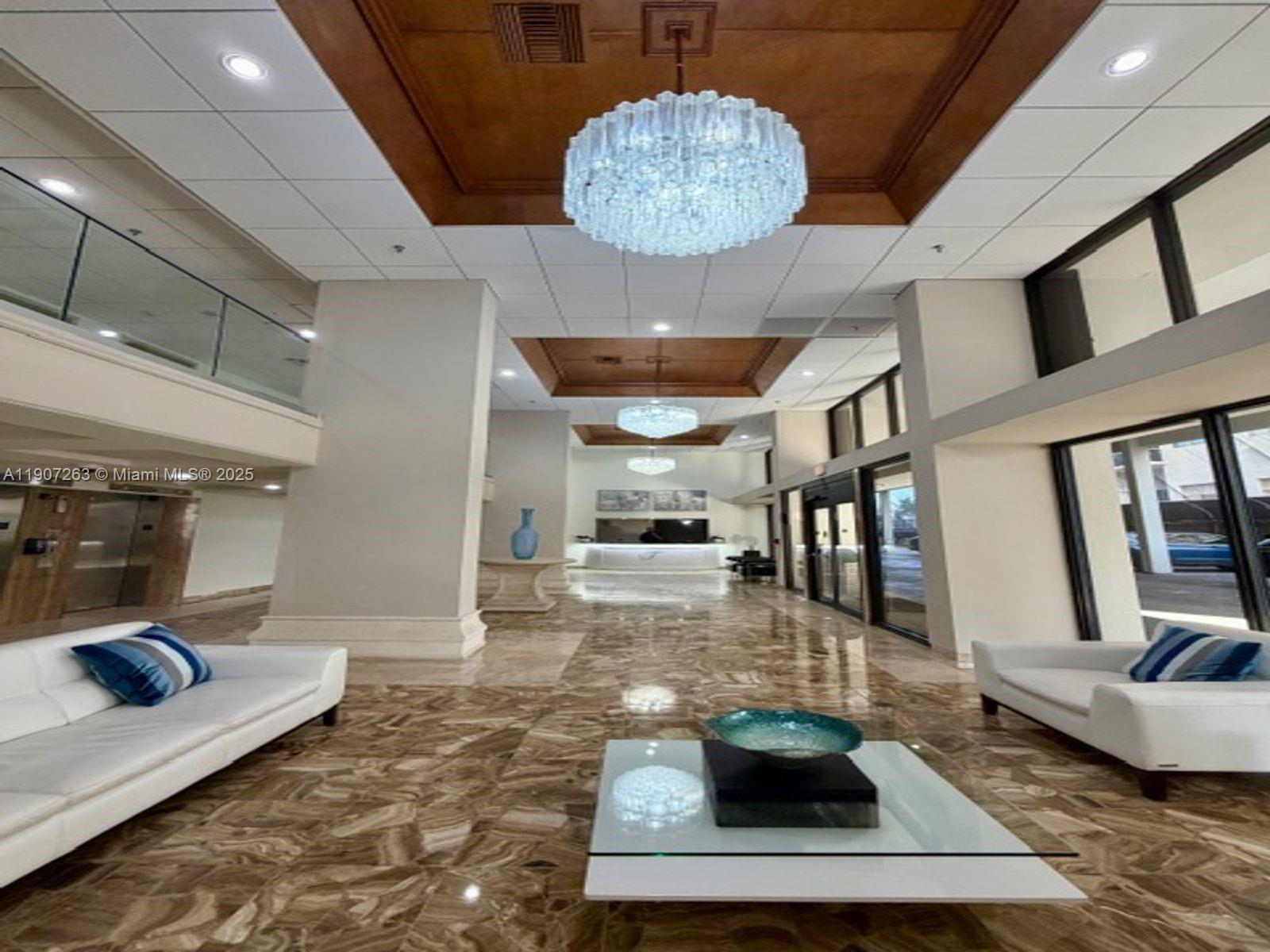 LE TRIANON CONDO - Residential