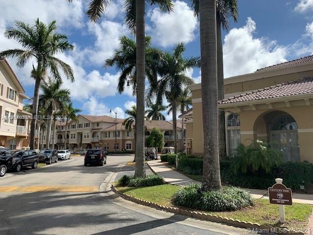 8826 W Flagler St 204